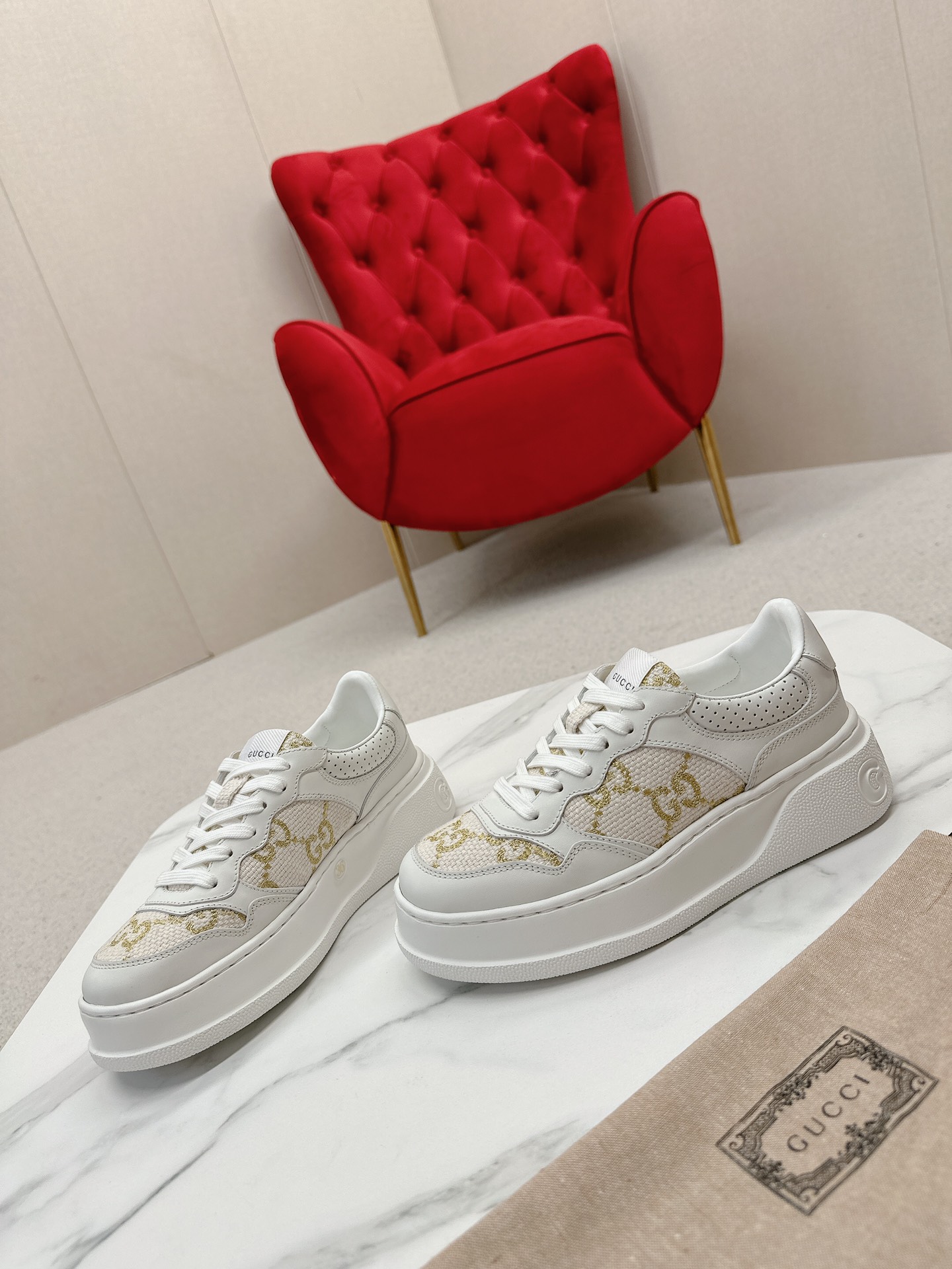 GUCCI 一比一 男款 白金GG刺繡厚底運動鞋 輕奢百搭款