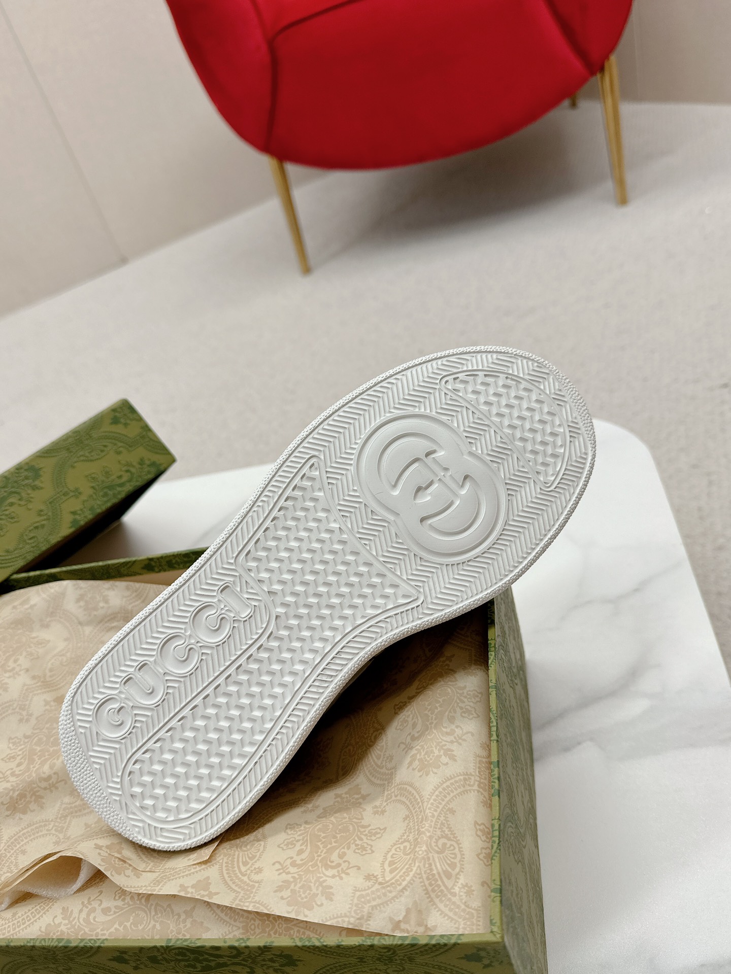 GUCCI 一比一 男款 白金GG刺繡厚底運動鞋 輕奢百搭款