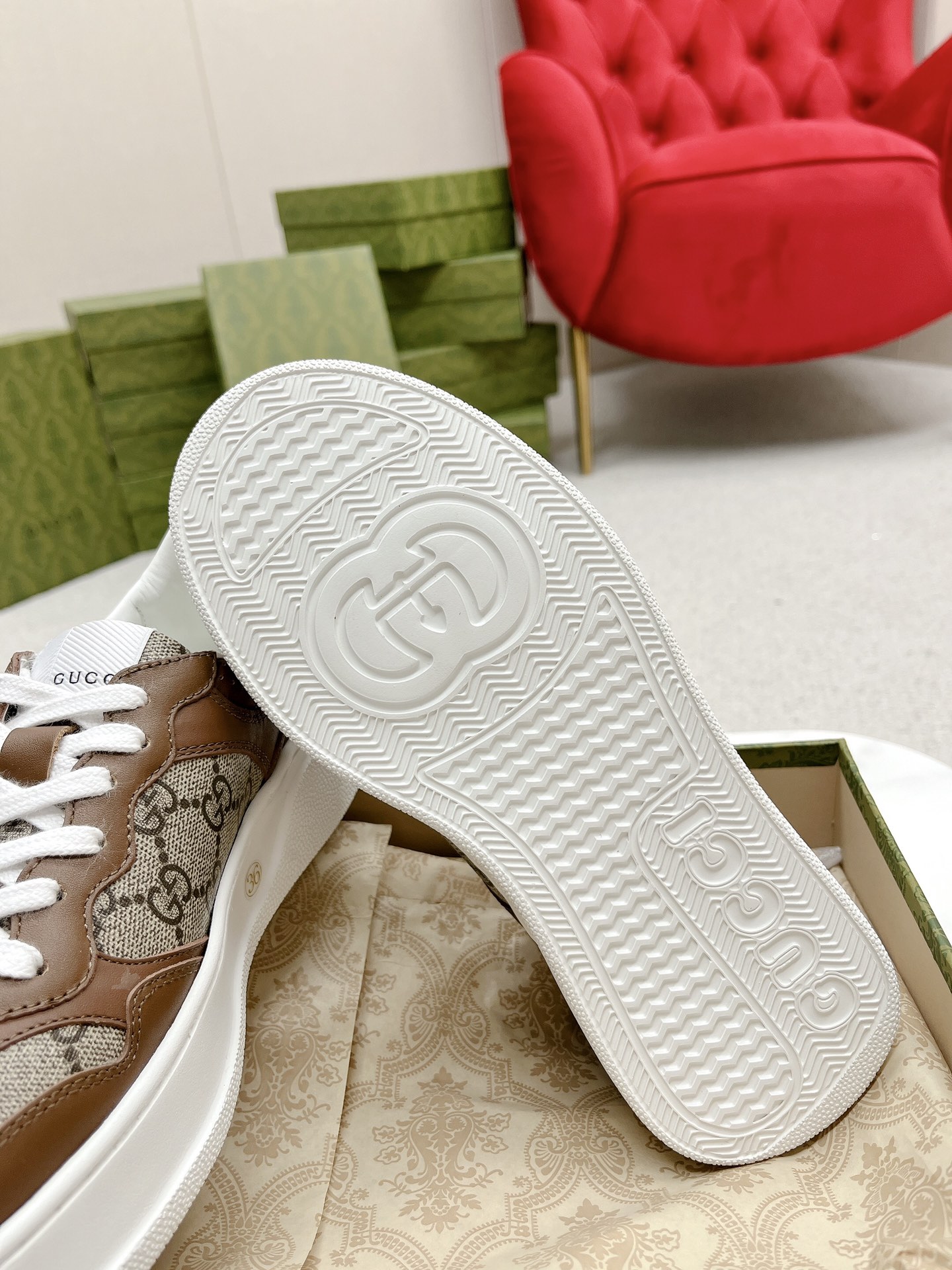 Gucci 高仿 男女款 老花拼接厚底休閒鞋 百搭時尚運動風| 7 Gucci 高仿 男女款 老花拼接厚底休閒鞋 百搭時尚運動風