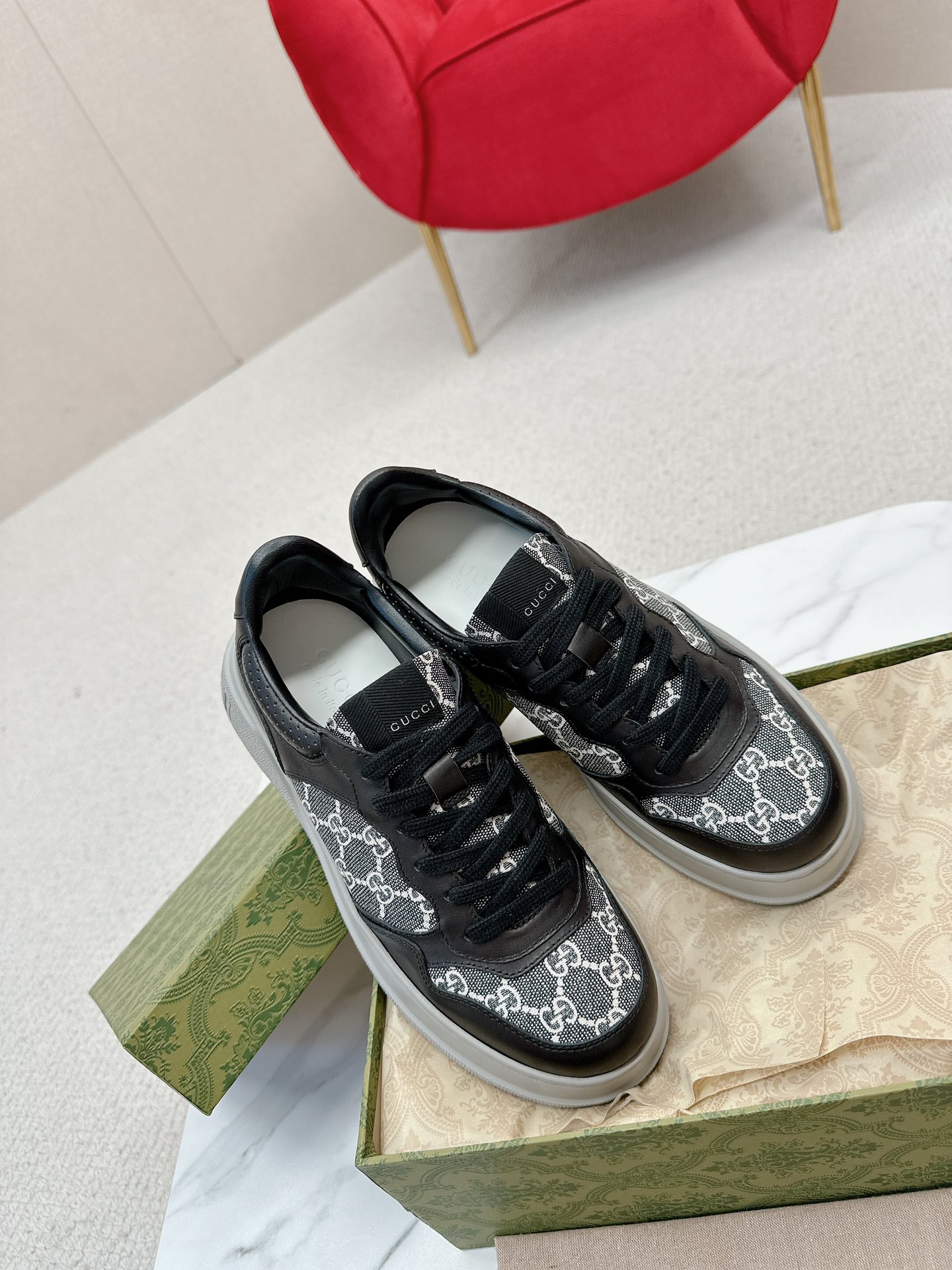 Gucci 一比一 男女款 黑色老花厚底運動鞋 百搭休閒風| 10 Gucci 一比一 男女款 黑色老花厚底運動鞋 百搭休閒風