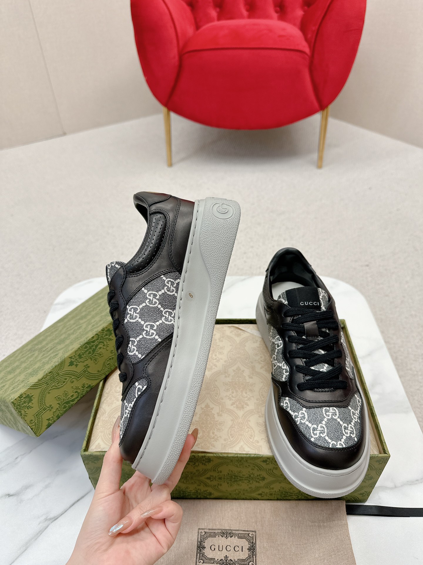 Gucci 一比一 男女款 黑色老花厚底運動鞋 百搭休閒風| 9 Gucci 一比一 男女款 黑色老花厚底運動鞋 百搭休閒風
