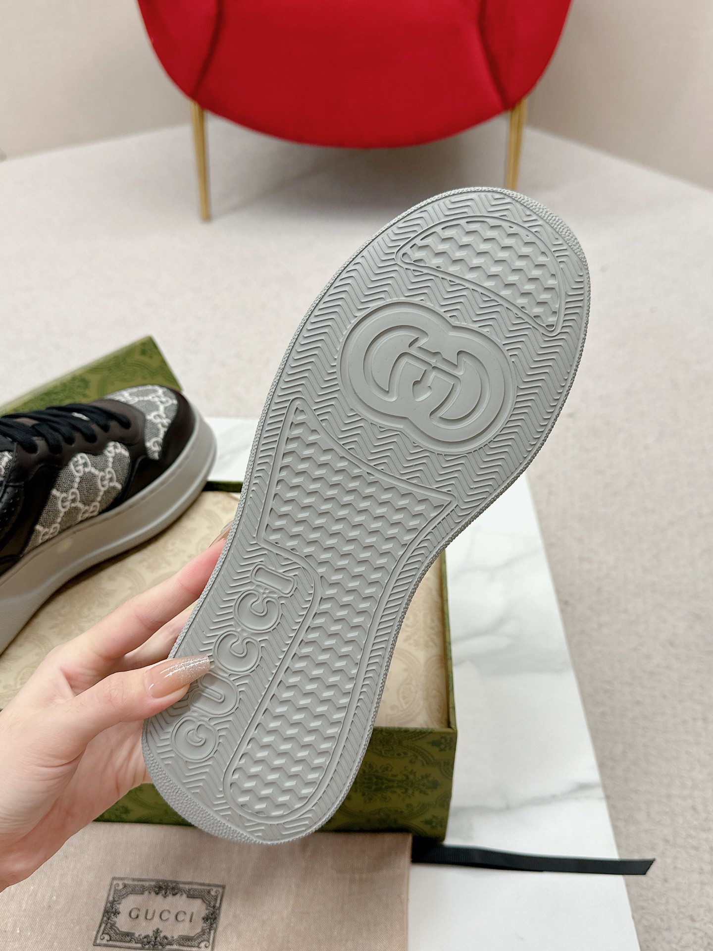 Gucci 一比一 男女款 黑色老花厚底運動鞋 百搭休閒風| 7 Gucci 一比一 男女款 黑色老花厚底運動鞋 百搭休閒風