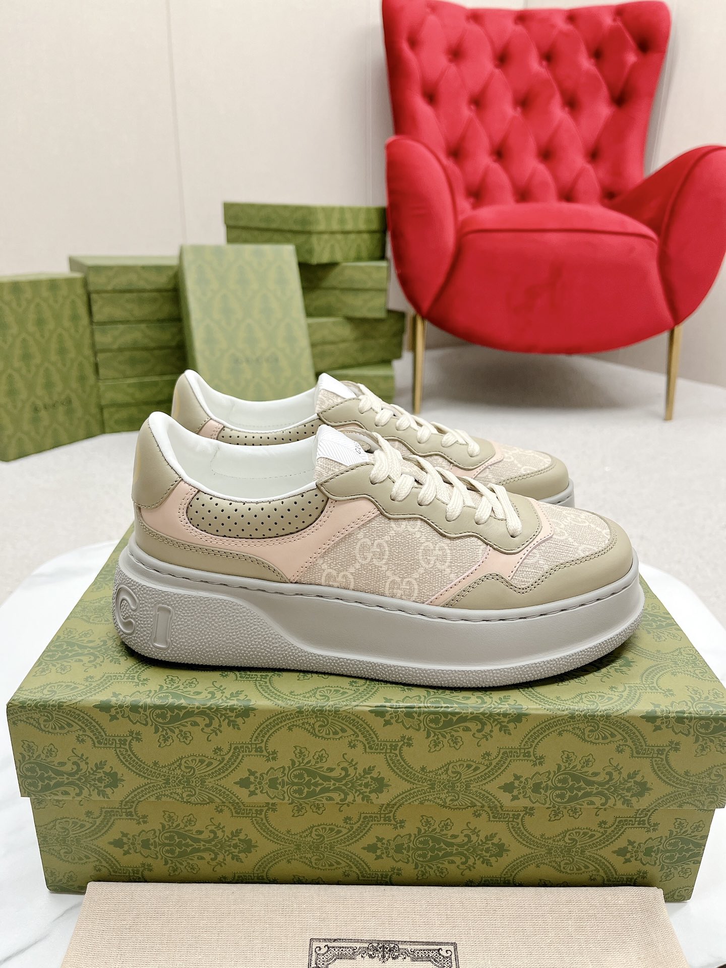 Gucci 原單 女款 米白拼色厚底休閒鞋 溫柔氣質百搭款| 14 Gucci 原單 女款 米白拼色厚底休閒鞋 溫柔氣質百搭款