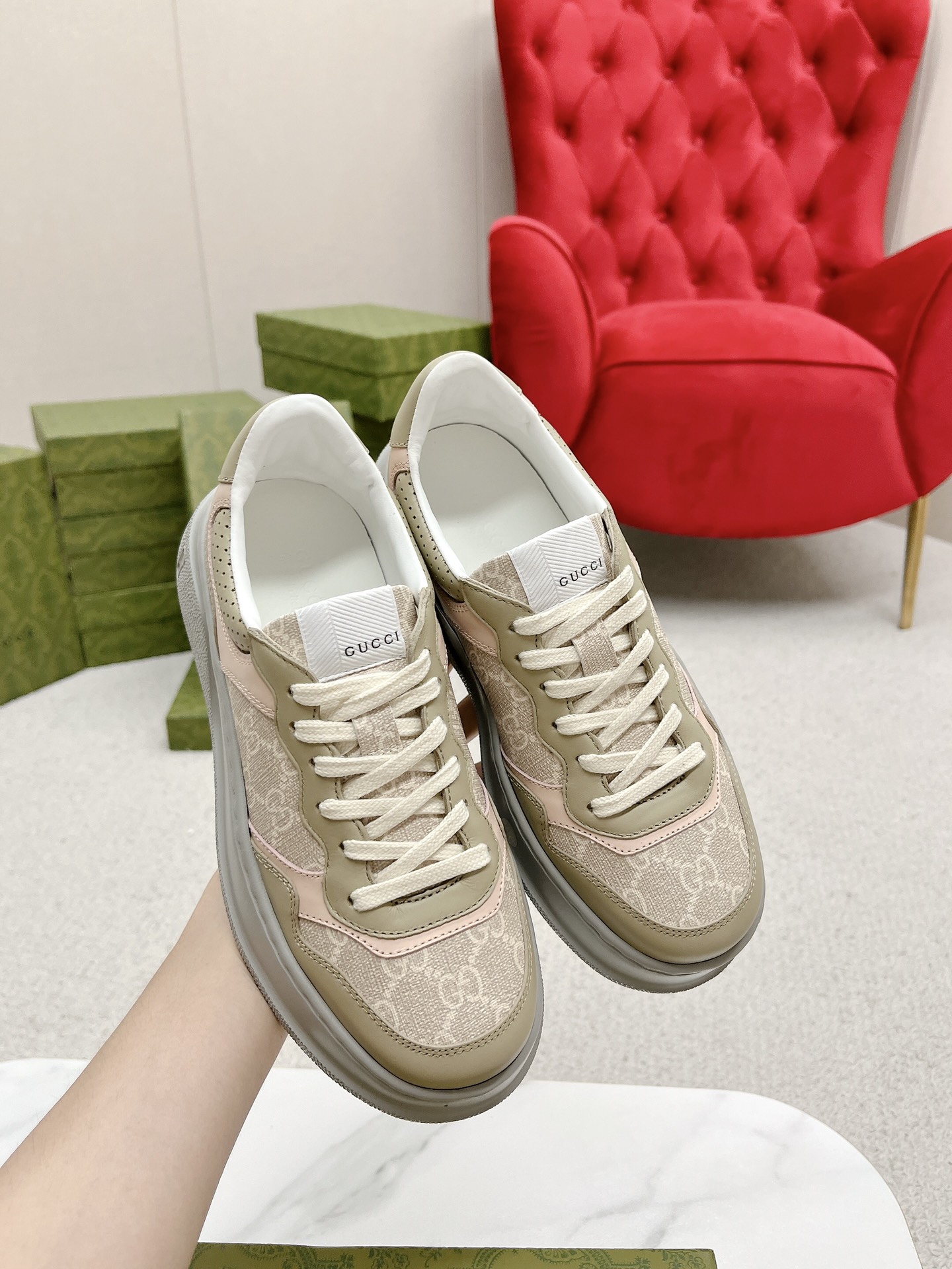 Gucci 原單 女款 米白拼色厚底休閒鞋 溫柔氣質百搭款| 12 Gucci 原單 女款 米白拼色厚底休閒鞋 溫柔氣質百搭款