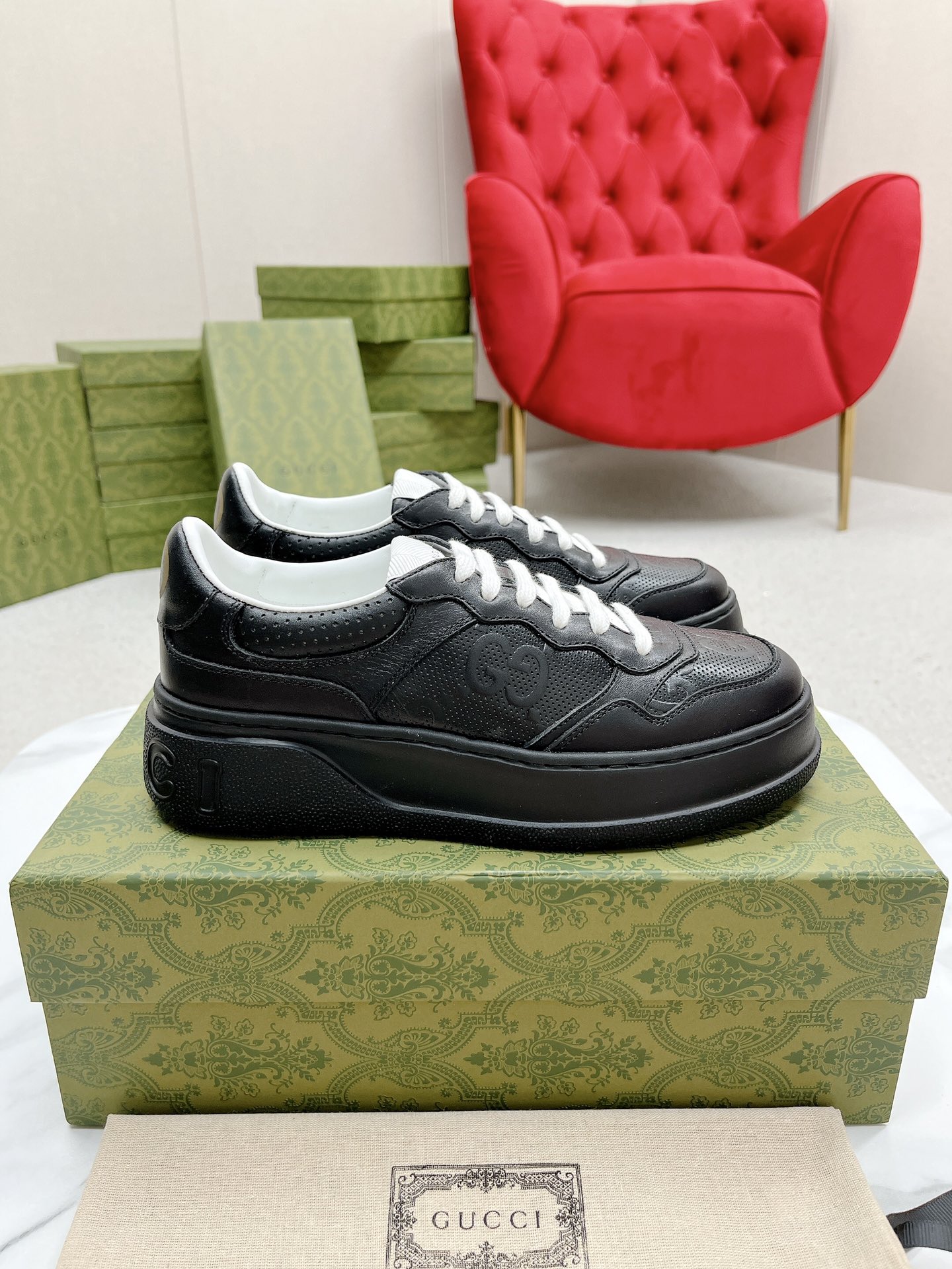 Gucci A貨 男女款 黑色壓紋厚底運動鞋 個性街頭風