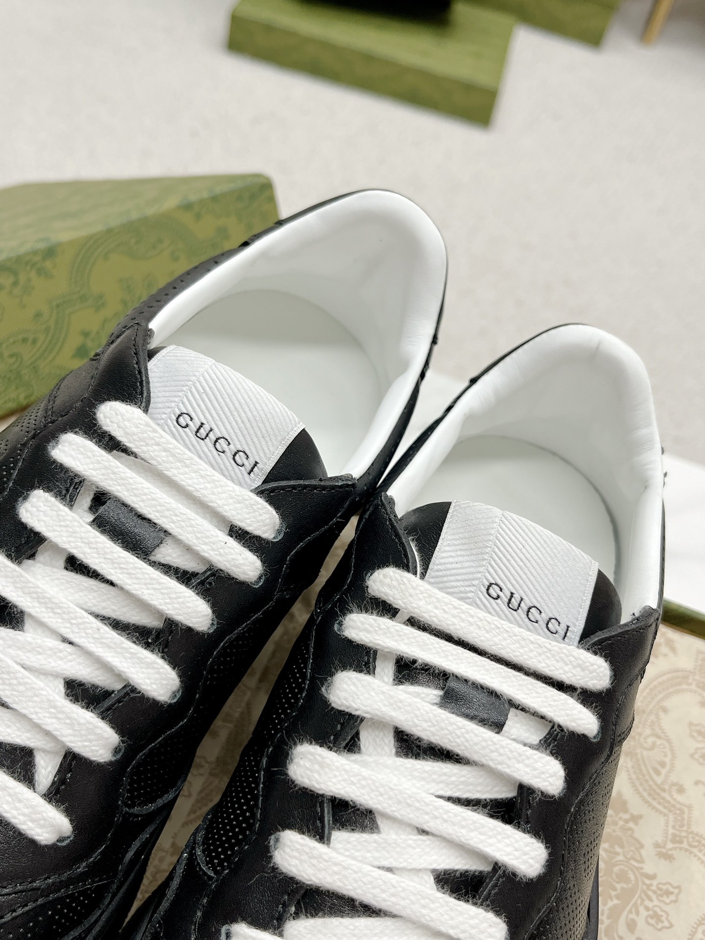 Gucci A貨 男女款 黑色壓紋厚底運動鞋 個性街頭風