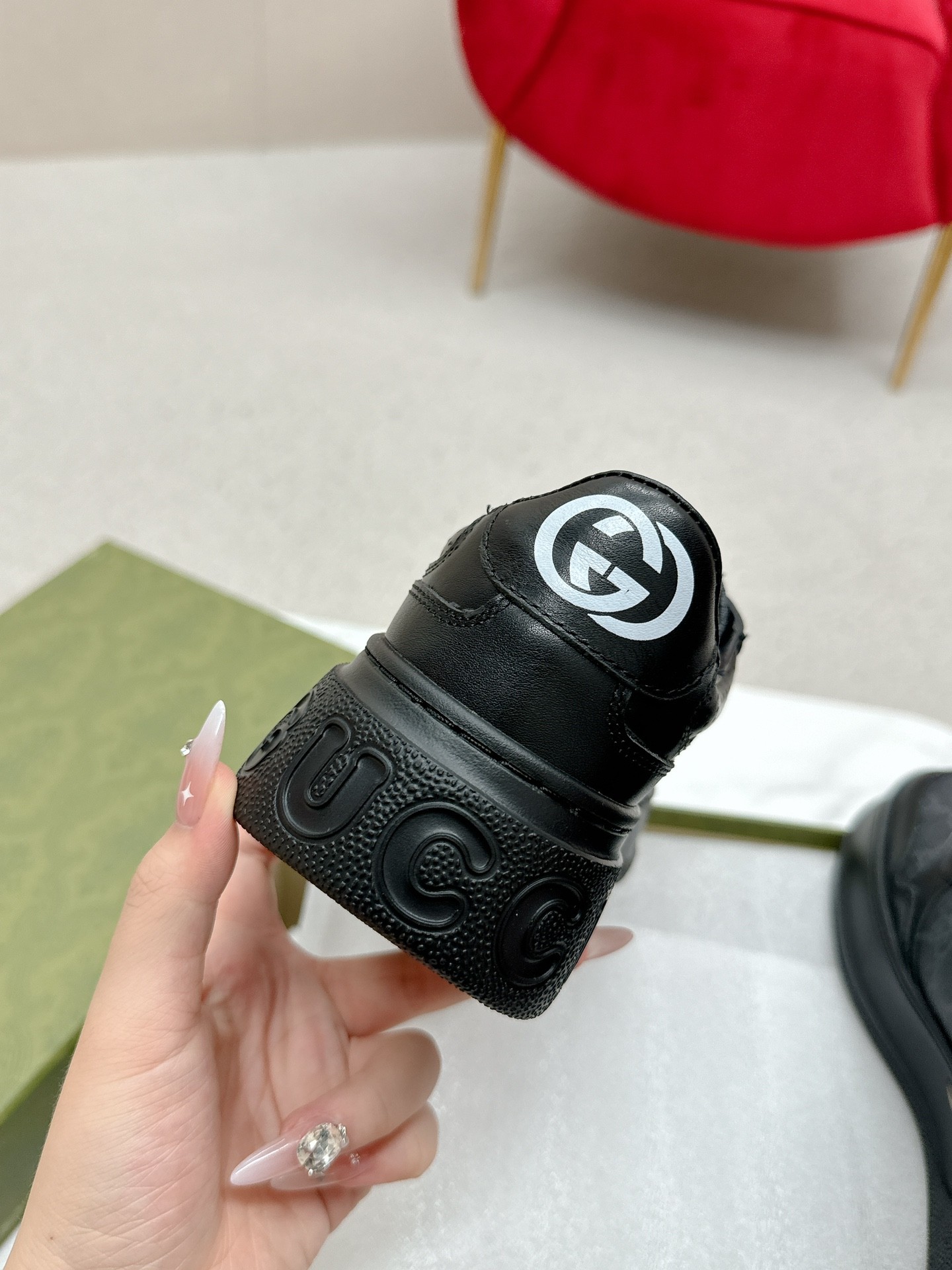 Gucci 一比一 男女款 全黑老花厚底運動鞋 低調高級百搭款| 10 Gucci 一比一 男女款 全黑老花厚底運動鞋 低調高級百搭款