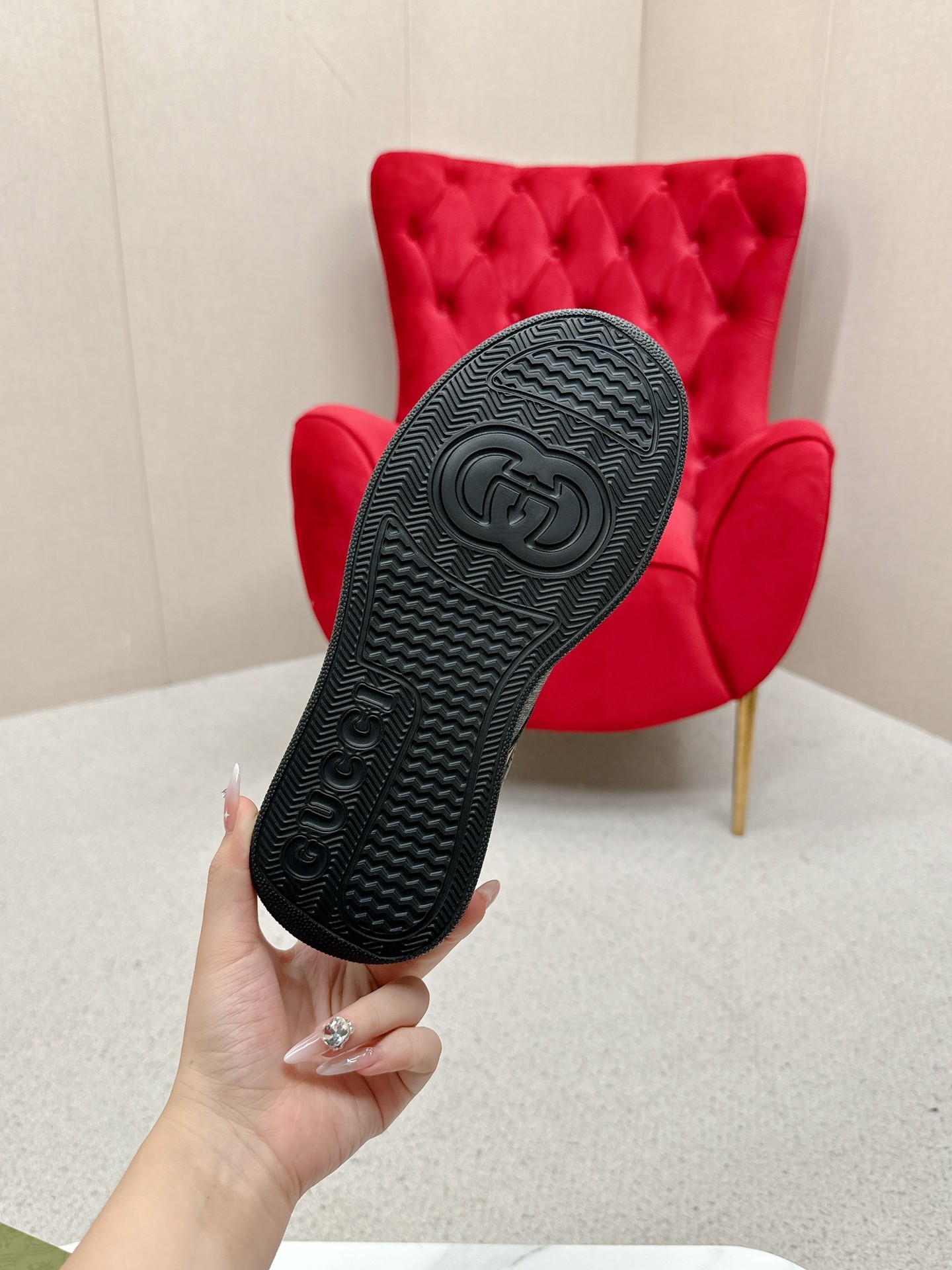 Gucci 一比一 男女款 全黑老花厚底運動鞋 低調高級百搭款| 9 Gucci 一比一 男女款 全黑老花厚底運動鞋 低調高級百搭款