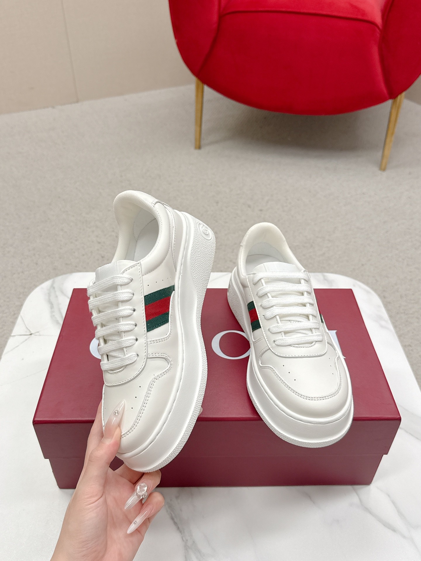 Gucci 高仿 男女款 全白厚底休閒鞋 極簡百搭日常款| 13 Gucci 高仿 男女款 全白厚底休閒鞋 極簡百搭日常款