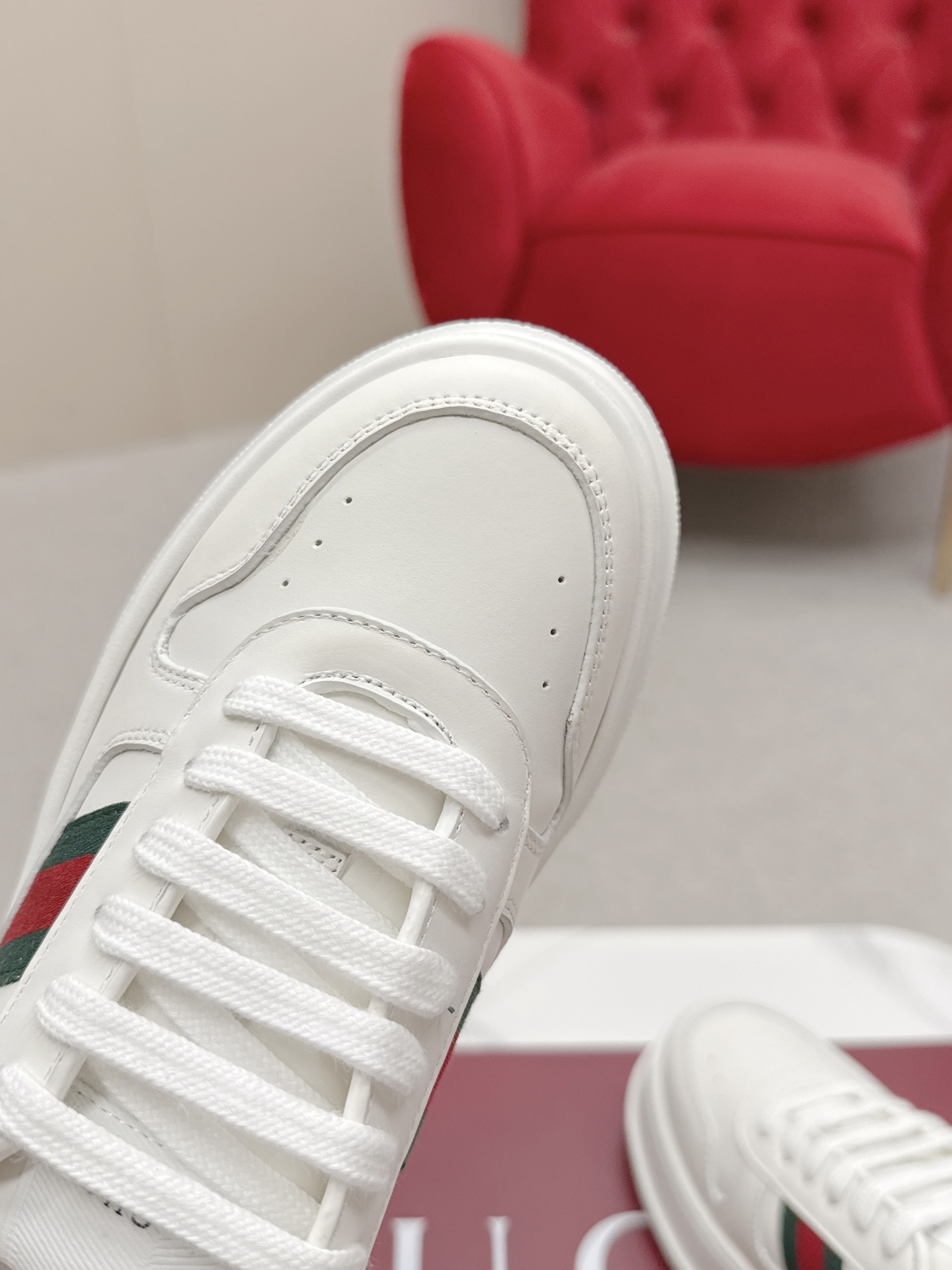 Gucci 高仿 男女款 全白厚底休閒鞋 極簡百搭日常款| 9 Gucci 高仿 男女款 全白厚底休閒鞋 極簡百搭日常款