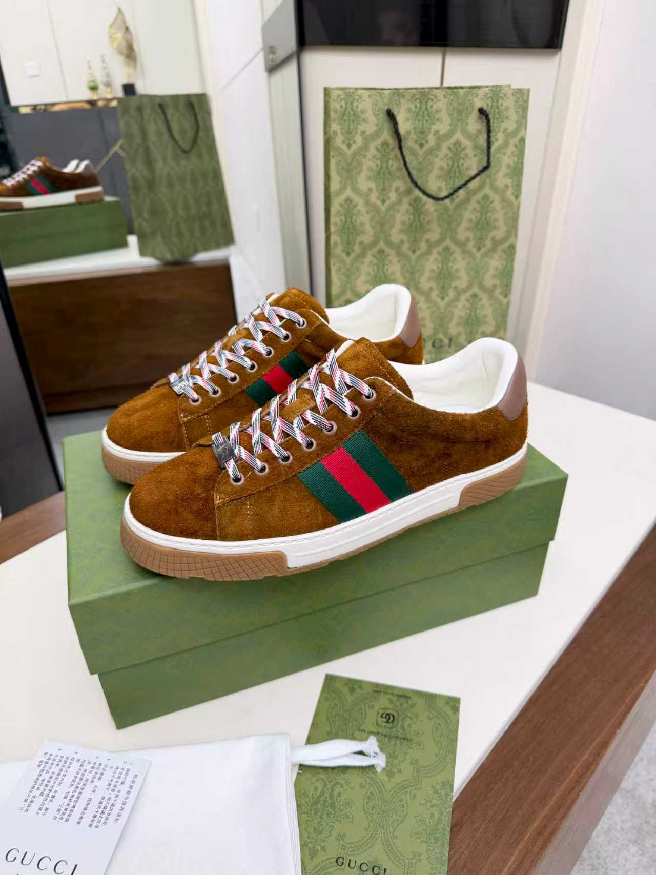 Gucci A貨 男款 麂皮棕色休閒鞋 復古時尚百搭款