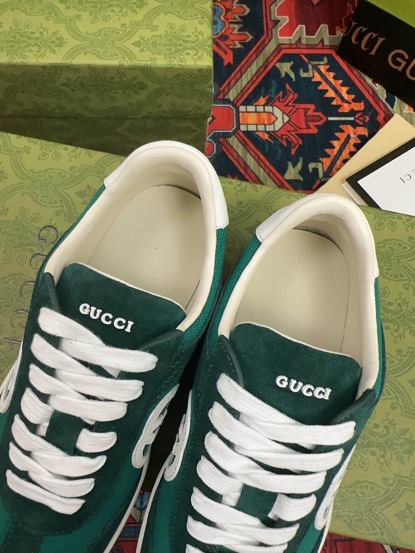 Gucci 高仿 男款 綠色復古運動鞋 輕奢潮流百搭款| 10 Gucci 高仿 男款 綠色復古運動鞋 輕奢潮流百搭款