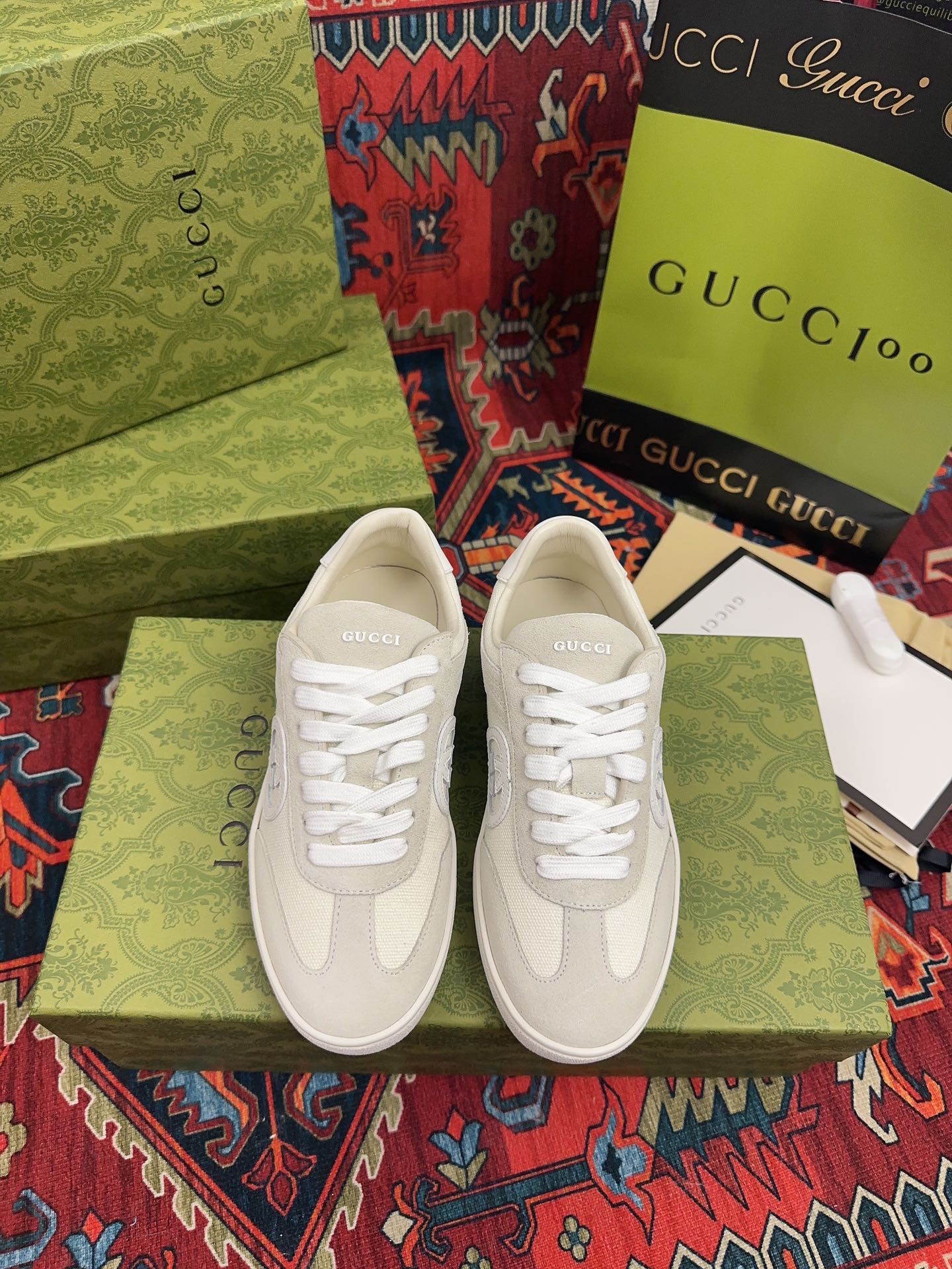 Gucci 高仿 男女款 米白復古運動鞋 簡約氣質百搭款