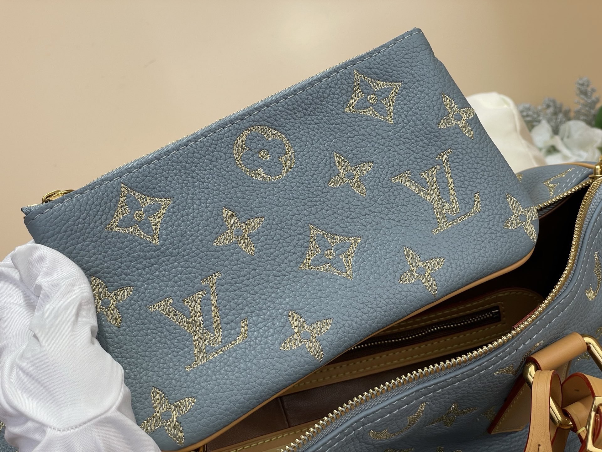 LV高仿藍色刺繡Monogram Speedy旅行包 手提斜背兩用包