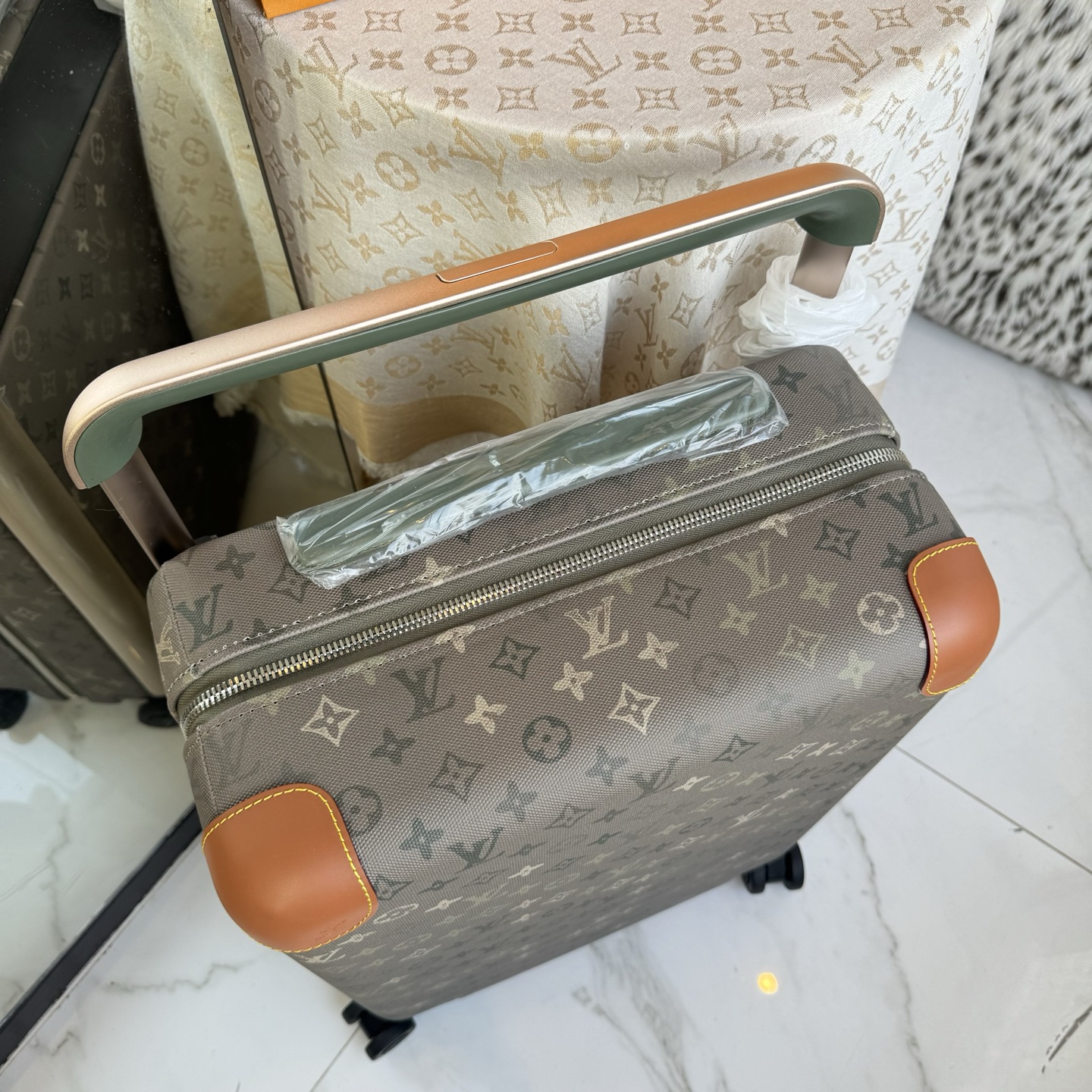 LV 高仿 Horizon Monogram 行李箱 登機旅行箱