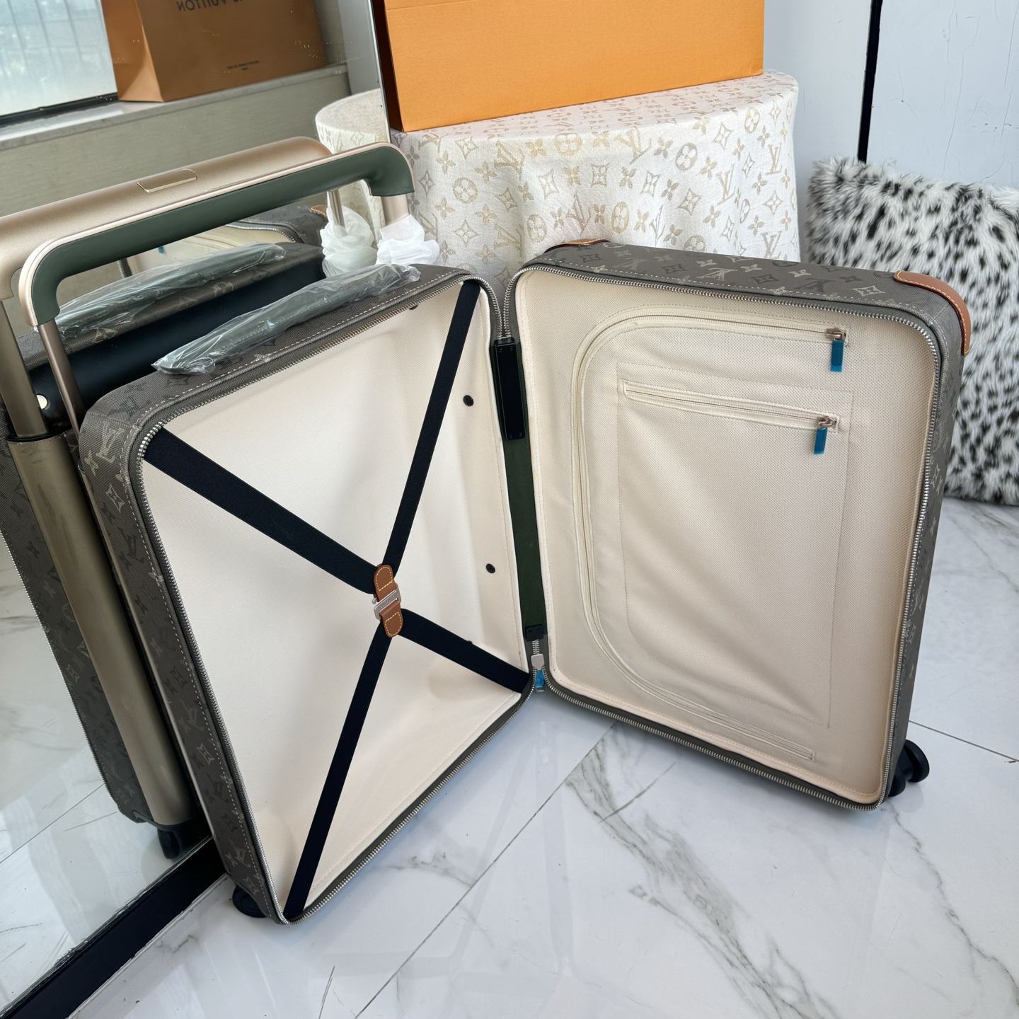 LV 高仿 Horizon Monogram 行李箱 登機旅行箱