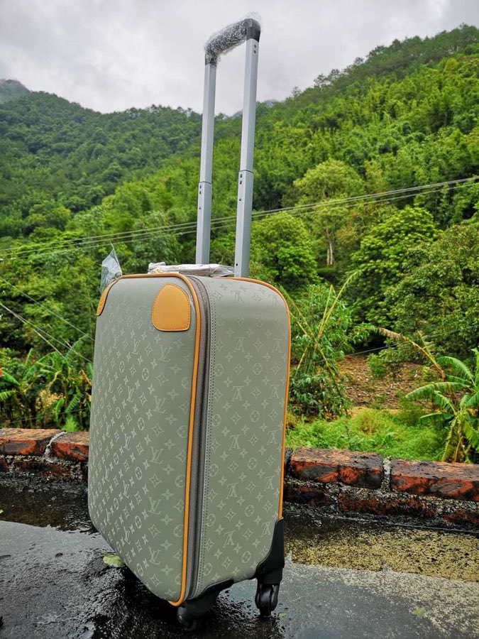 LV 原單 Monogram Grey 旅行拉桿箱 精品登機箱