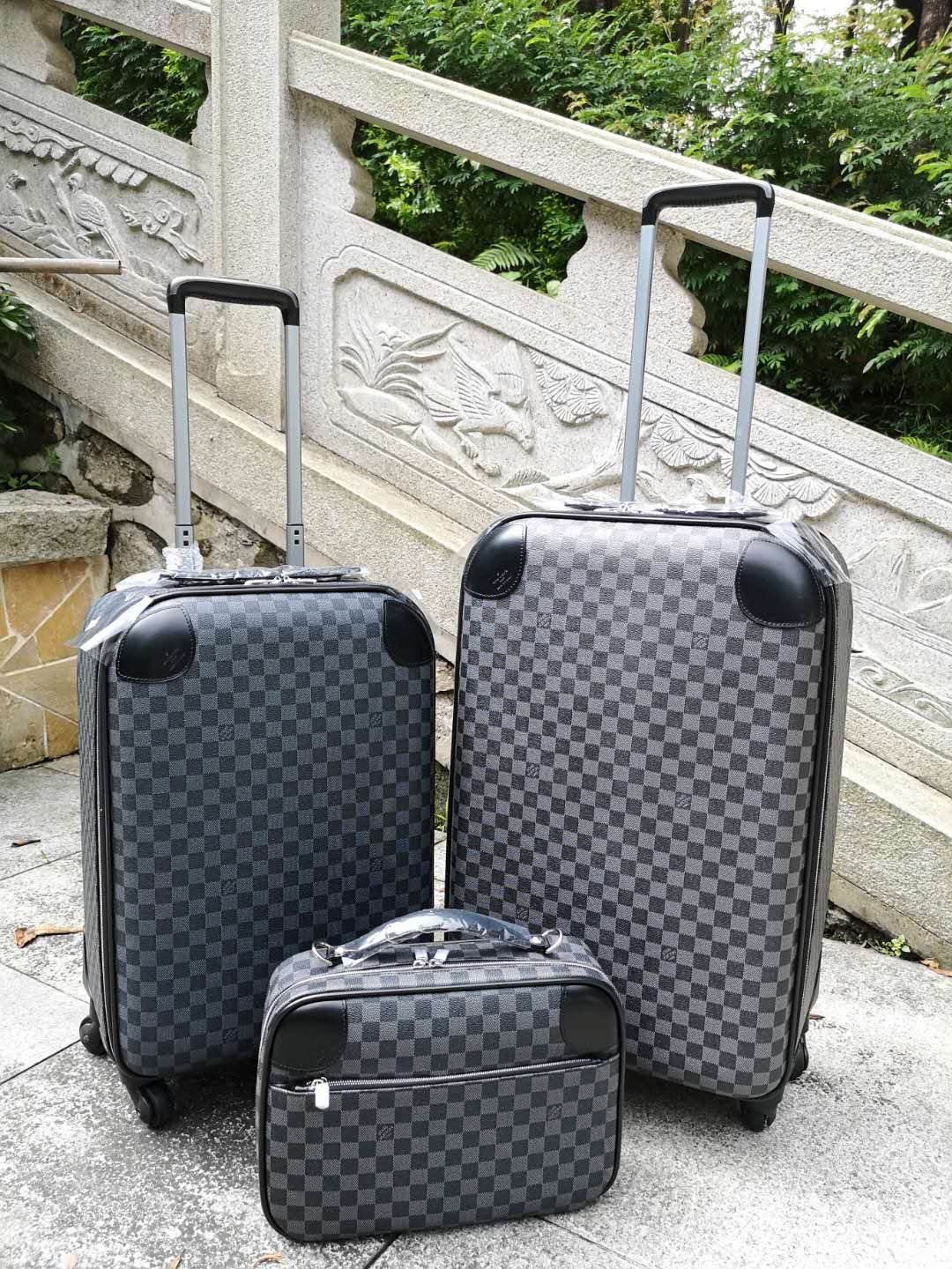 LV 一比一 Eclipse Monogram 拉桿旅行箱 登機箱