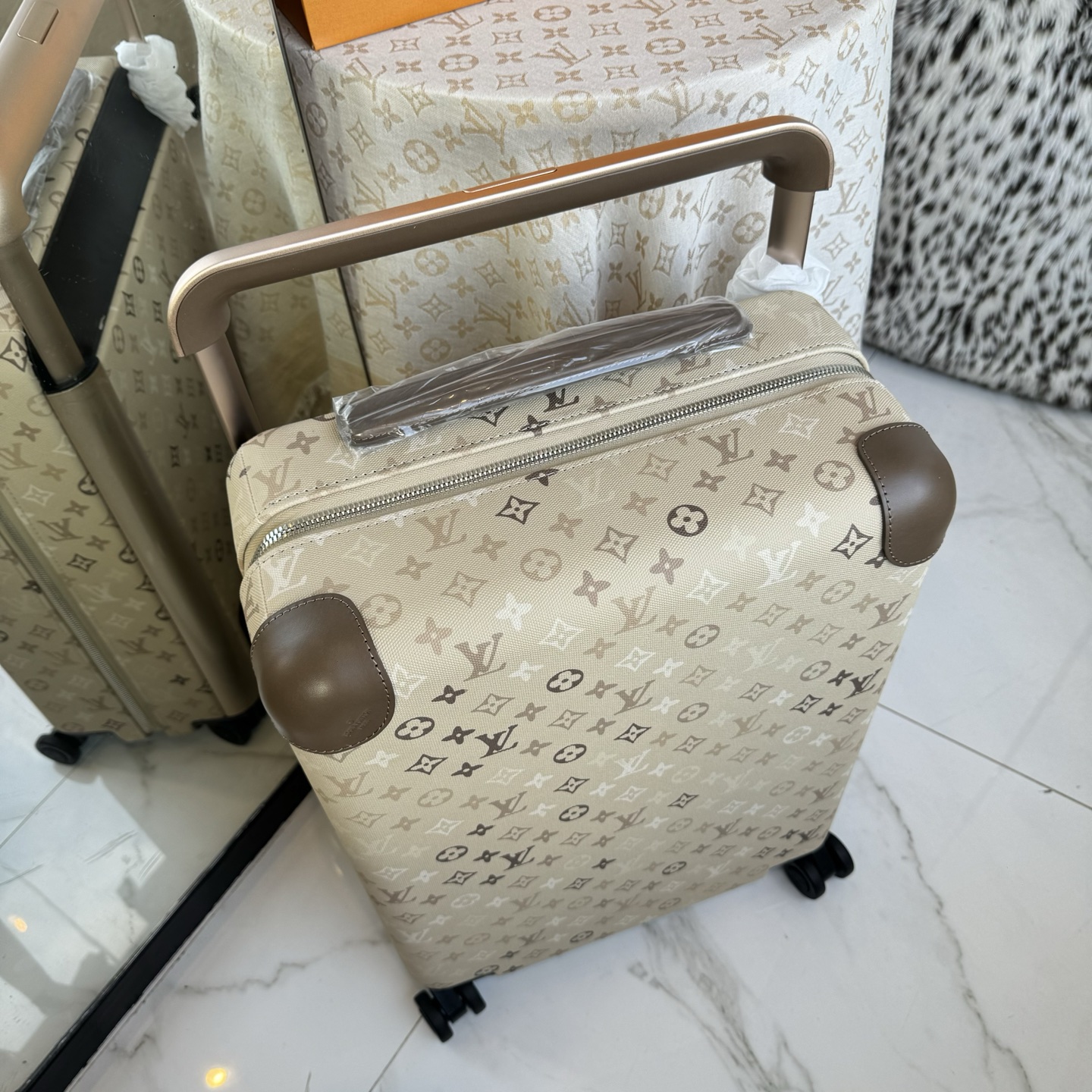 LV 一比一 Monogram Sand 米色老花行李箱 精品旅行箱| 11 LV 一比一 Monogram Sand 米色老花行李箱 精品旅行箱