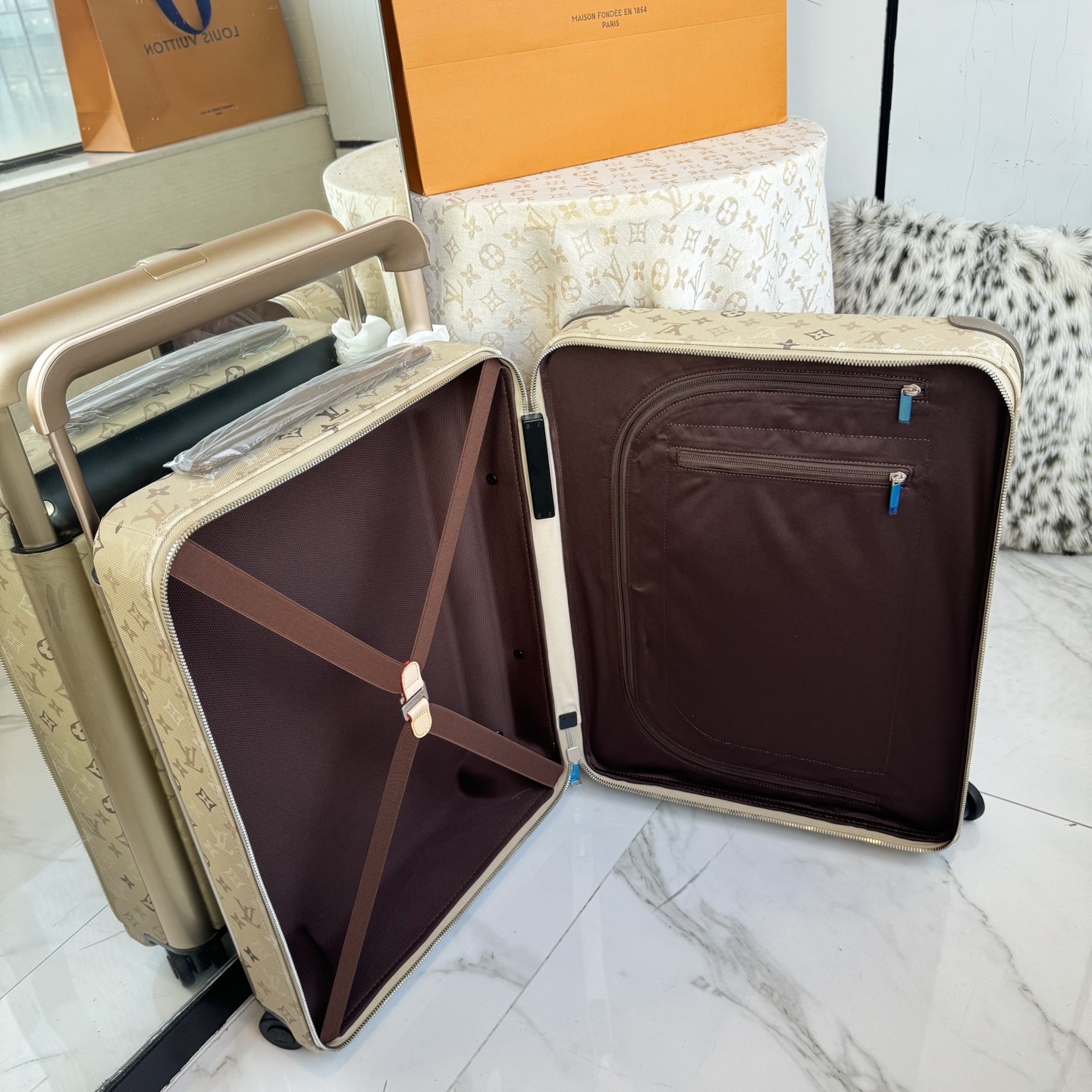 LV 一比一 Monogram Sand 米色老花行李箱 精品旅行箱| 10 LV 一比一 Monogram Sand 米色老花行李箱 精品旅行箱
