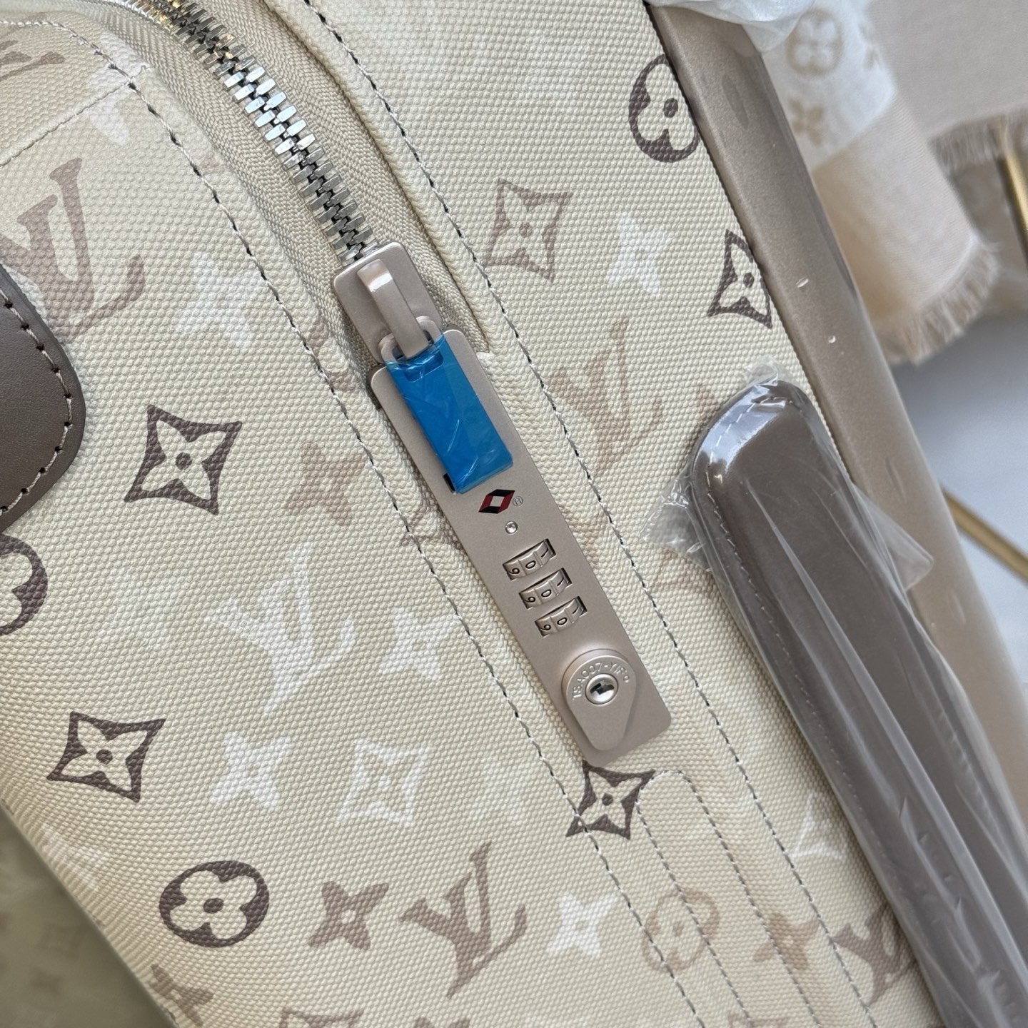 LV 一比一 Monogram Sand 米色老花行李箱 精品旅行箱| 8 LV 一比一 Monogram Sand 米色老花行李箱 精品旅行箱