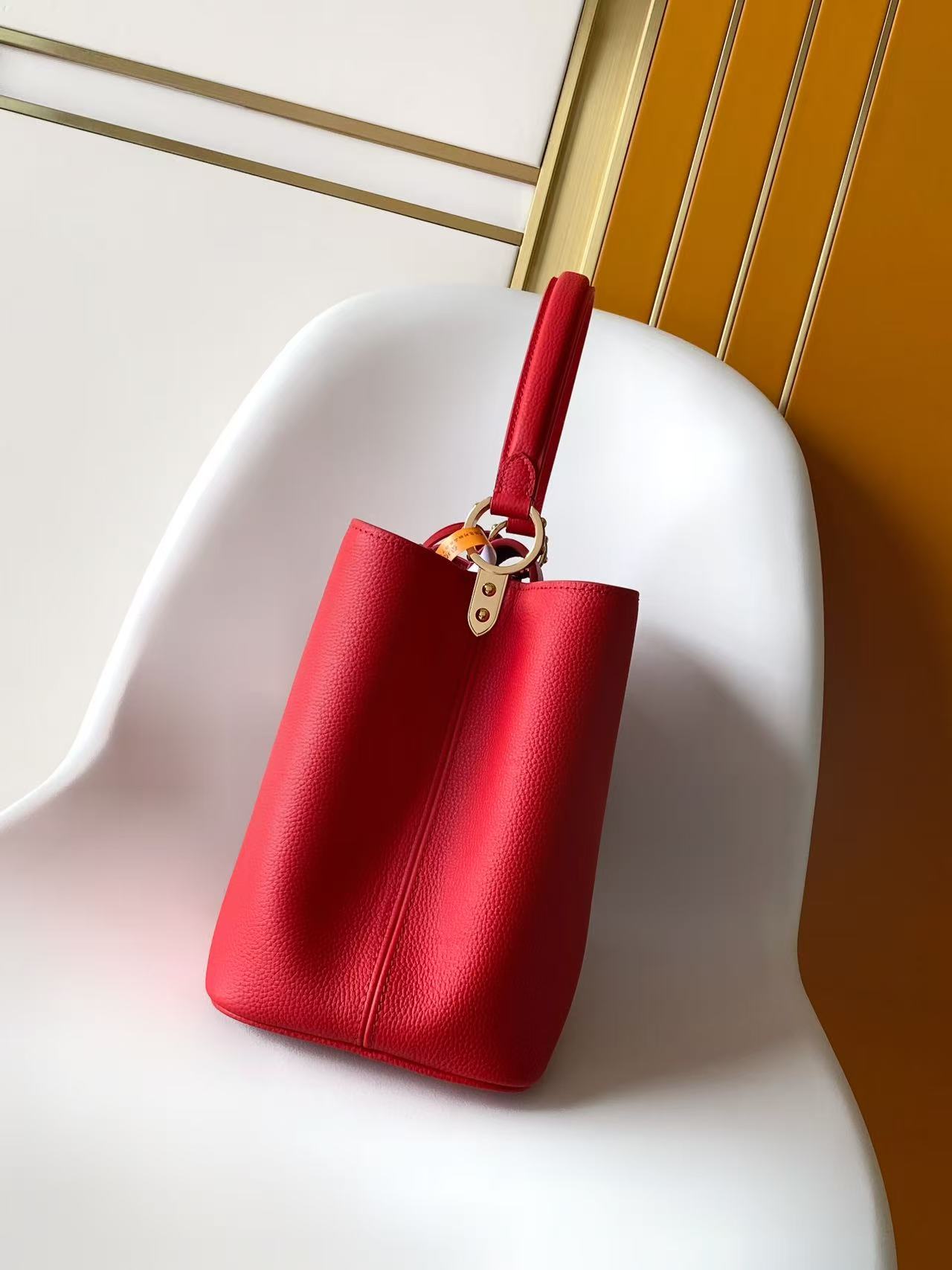 LV A貨 女款 Capucines 手提肩背包 紅色皮革 高級感氣場款| 14 LV A貨 女款 Capucines 手提肩背包 紅色皮革 高級感氣場款