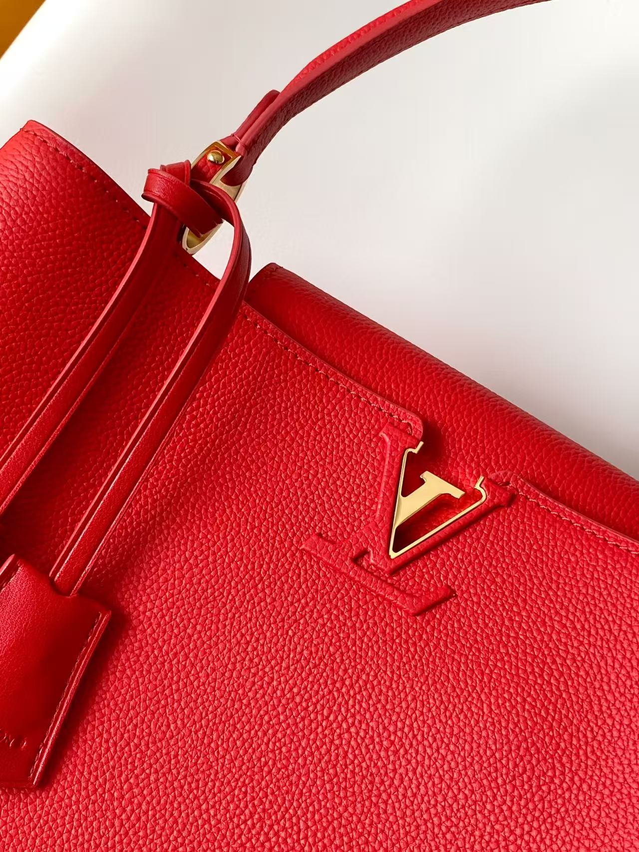 LV A貨 女款 Capucines 手提肩背包 紅色皮革 高級感氣場款| 10 LV A貨 女款 Capucines 手提肩背包 紅色皮革 高級感氣場款