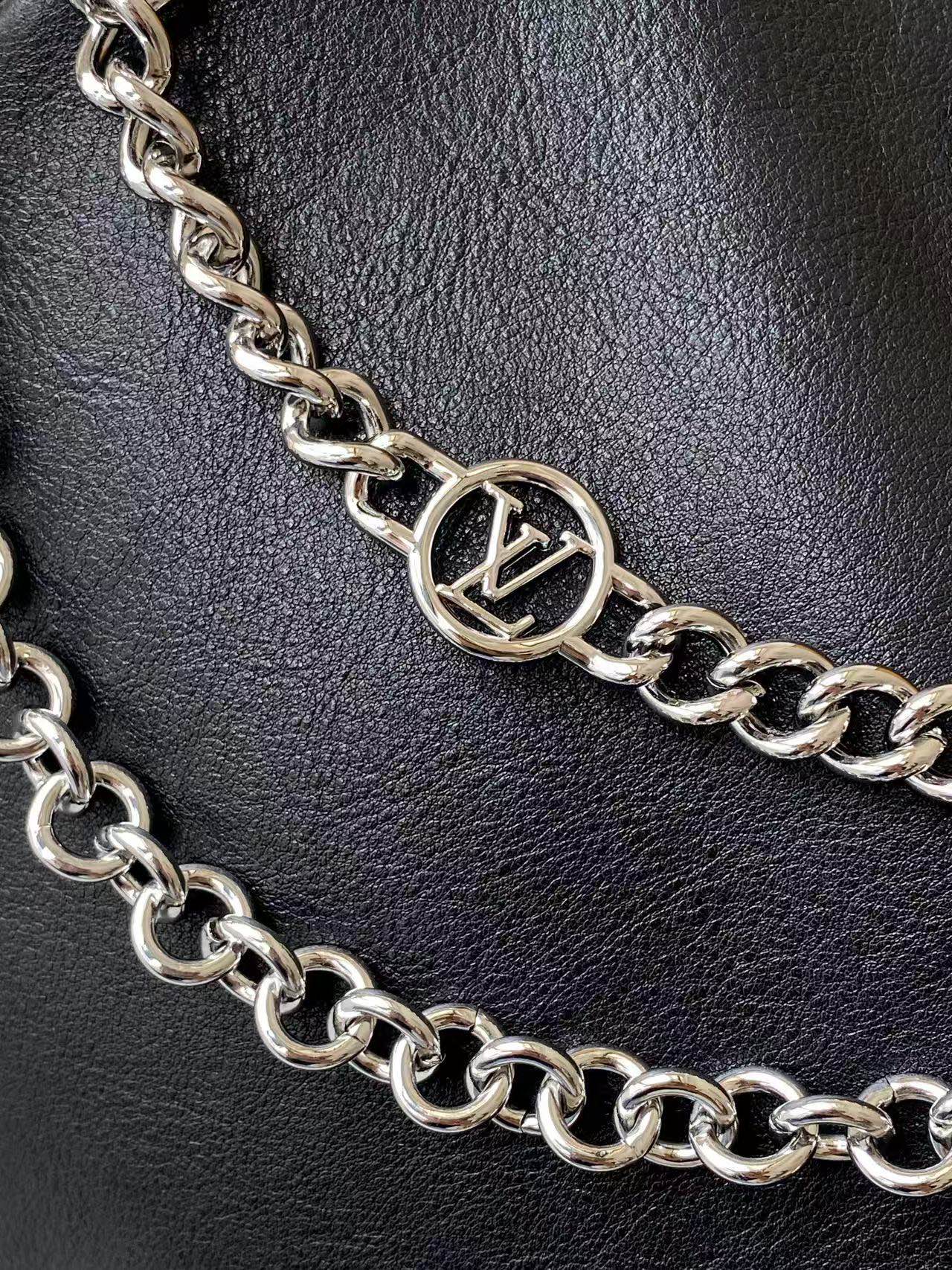 LV 一比一 女款 Speedy 手提斜背包 黑色皮革鏈條款 時尚潮流包| 10 LV 一比一 女款 Speedy 手提斜背包 黑色皮革鏈條款 時尚潮流包