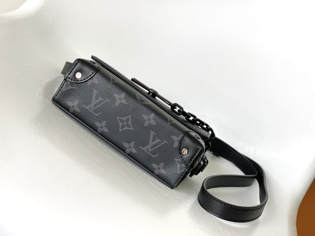 LV A貨 女款 灰色老花鏈條斜背包 小包設計 時尚通勤款
