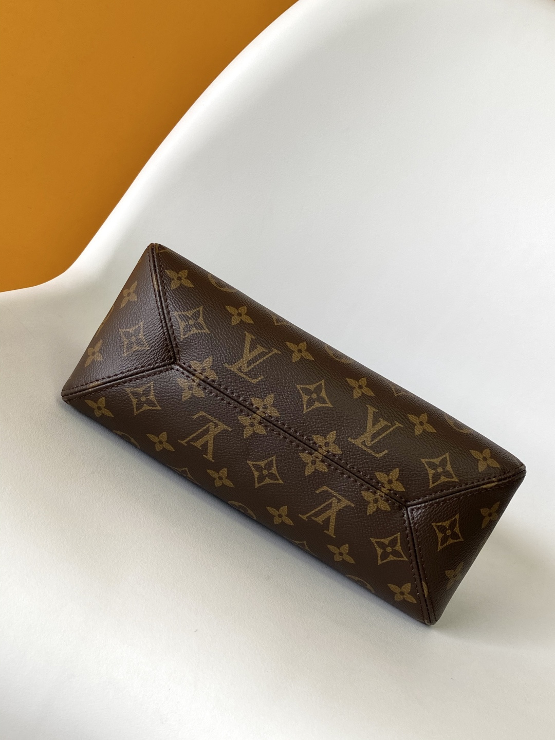 LV 高仿 女款 老花手提肩背包 經典Monogram 簡約百搭款| 12 LV 高仿 女款 老花手提肩背包 經典Monogram 簡約百搭款