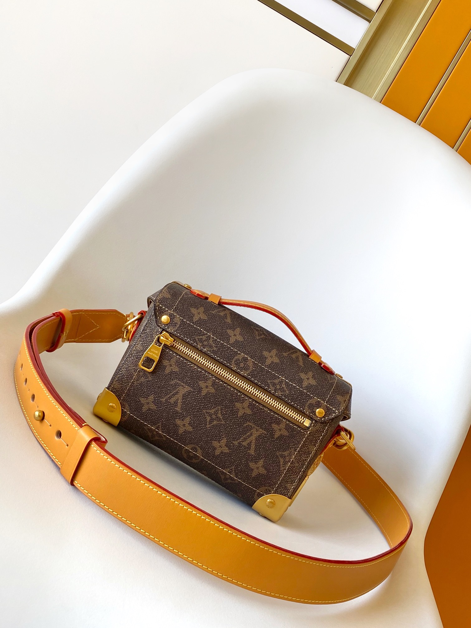 LV高仿包 Monogram復古硬箱迷你斜挎包 拼接牛皮單肩包