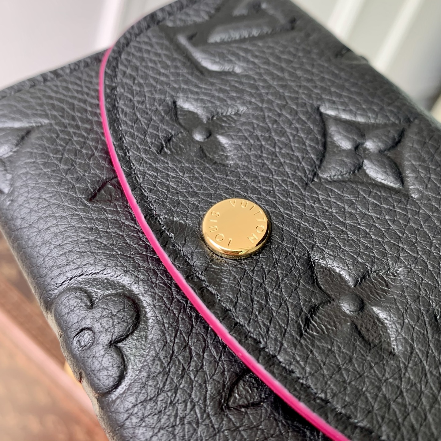 LV 原單壓紋短夾 一比一精品零錢包 女用摺疊卡夾