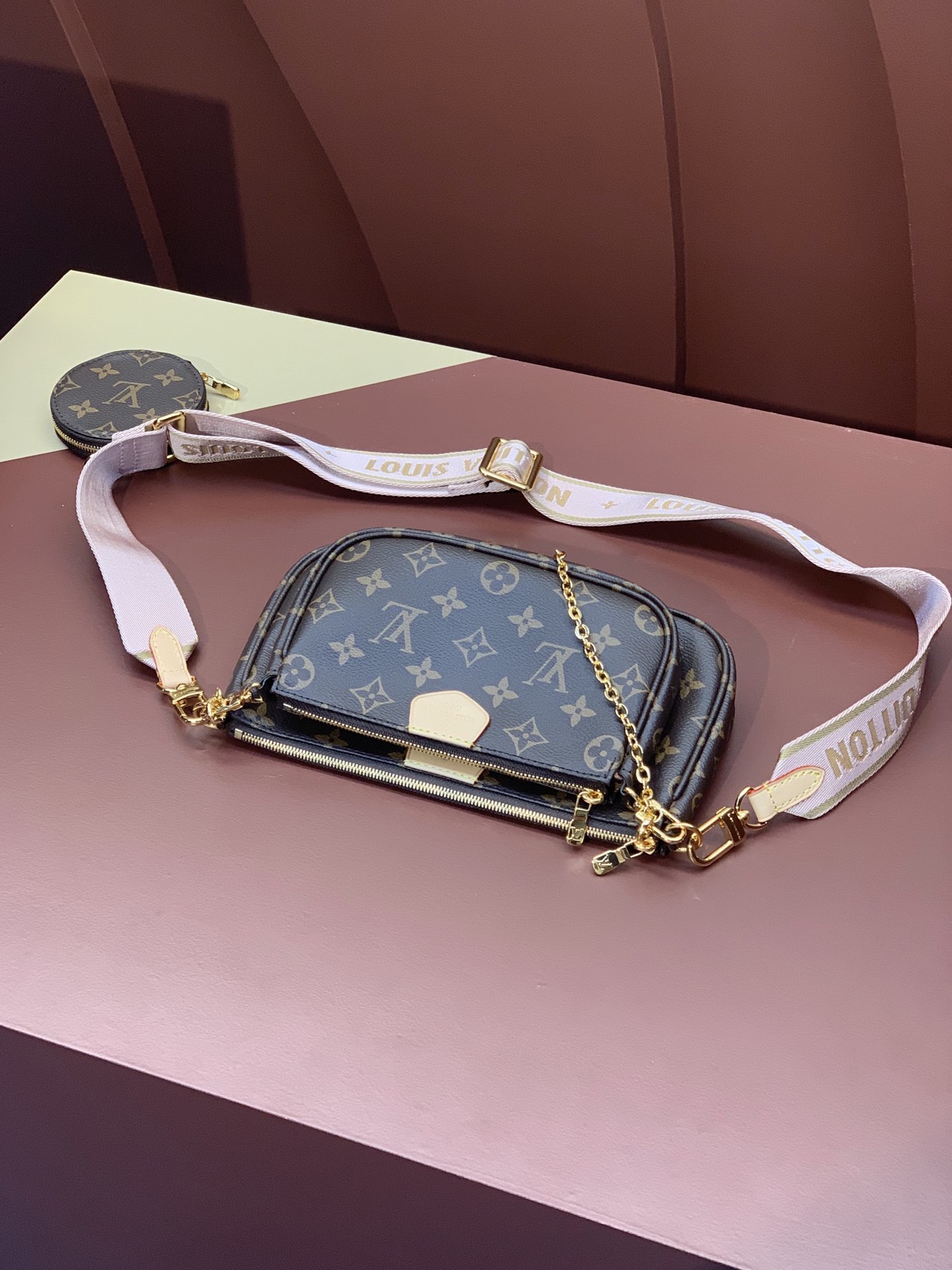 LV A貨Multi Pochette 原單三合一斜背包 女用鏈條包