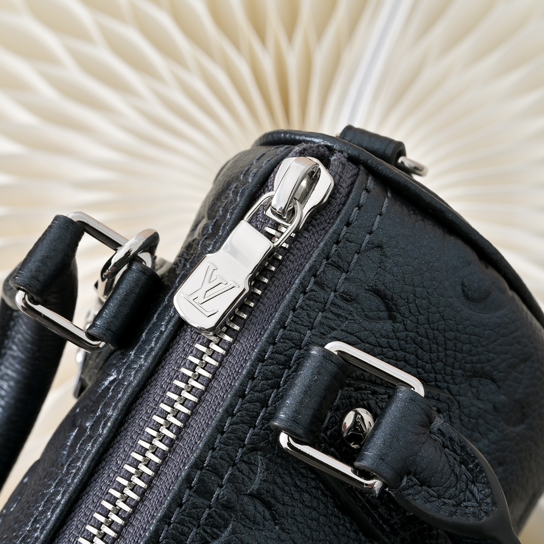 LV A貨迷你手提包 Speedy Nano 黑色斜背兩用款