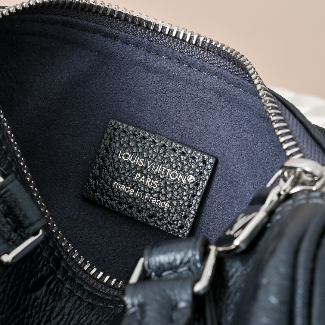 LV A貨迷你手提包 Speedy Nano 黑色斜背兩用款