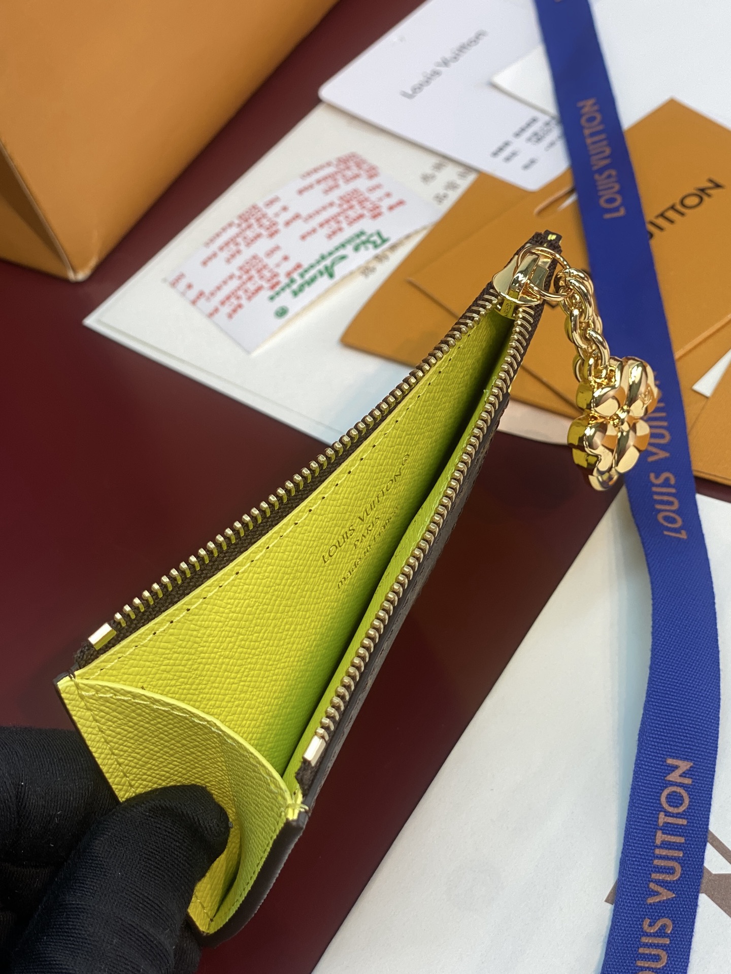 LV 高仿 Monogram 拉鍊零錢包 四葉草吊飾款 女用卡包收納包| 11 LV 高仿 Monogram 拉鍊零錢包 四葉草吊飾款 女用卡包收納包
