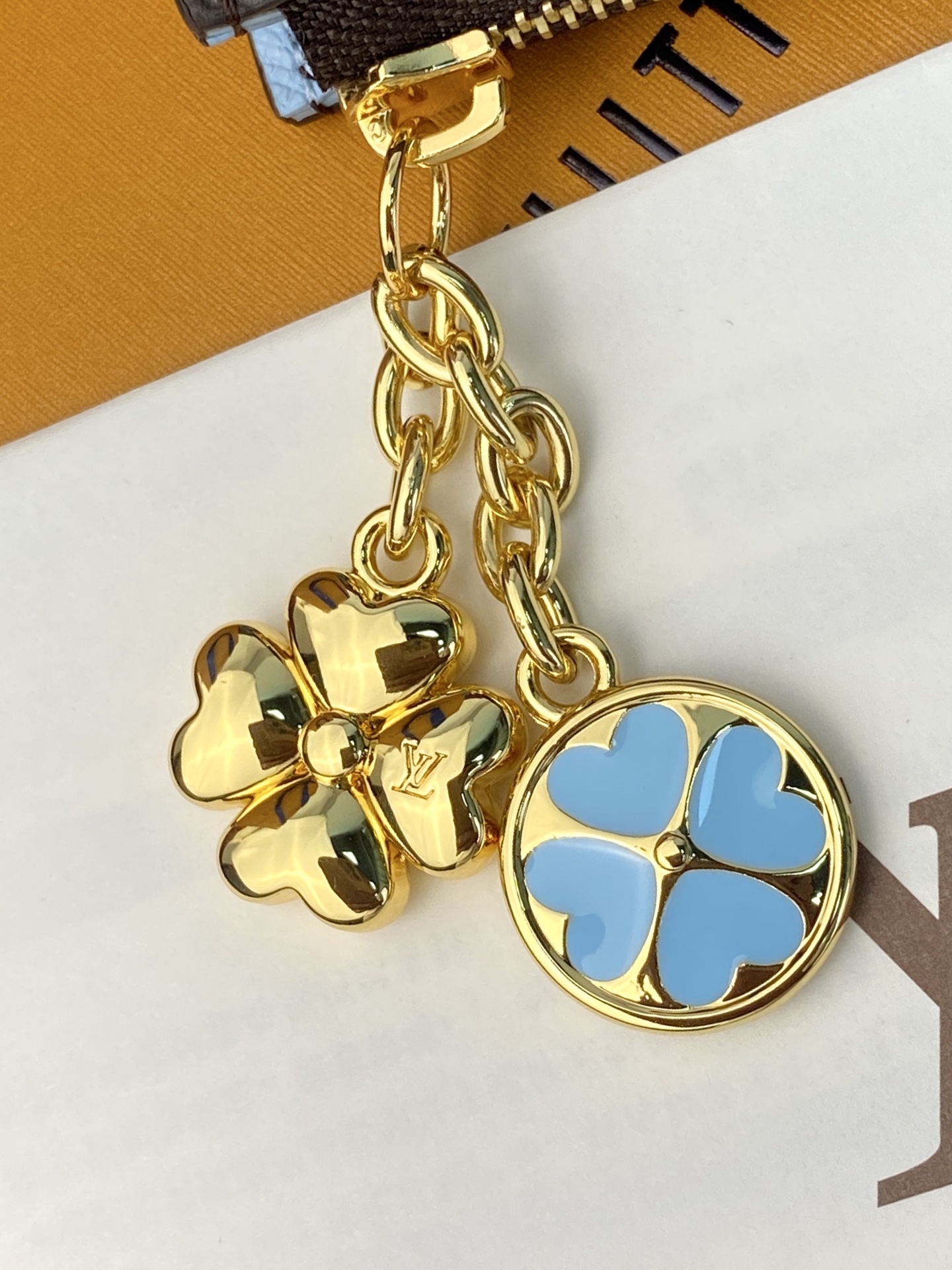LV 原單 Monogram 三折短夾 天空藍內裡 女款精品皮夾| 7 LV 原單 Monogram 三折短夾 天空藍內裡 女款精品皮夾