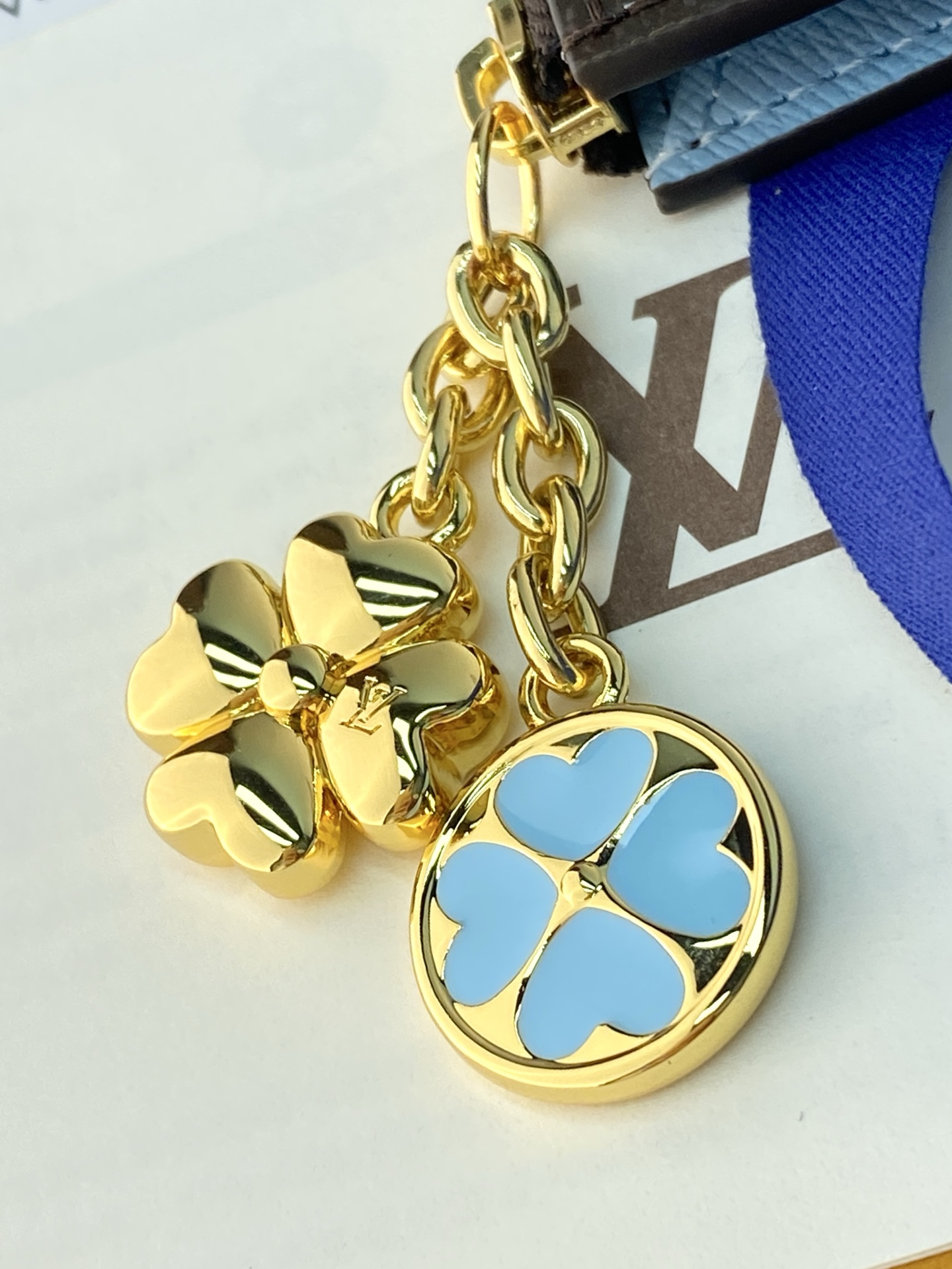 LV A貨 Monogram 零錢包 四葉草掛飾款 女用迷你收納皮夾| 15 LV A貨 Monogram 零錢包 四葉草掛飾款 女用迷你收納皮夾
