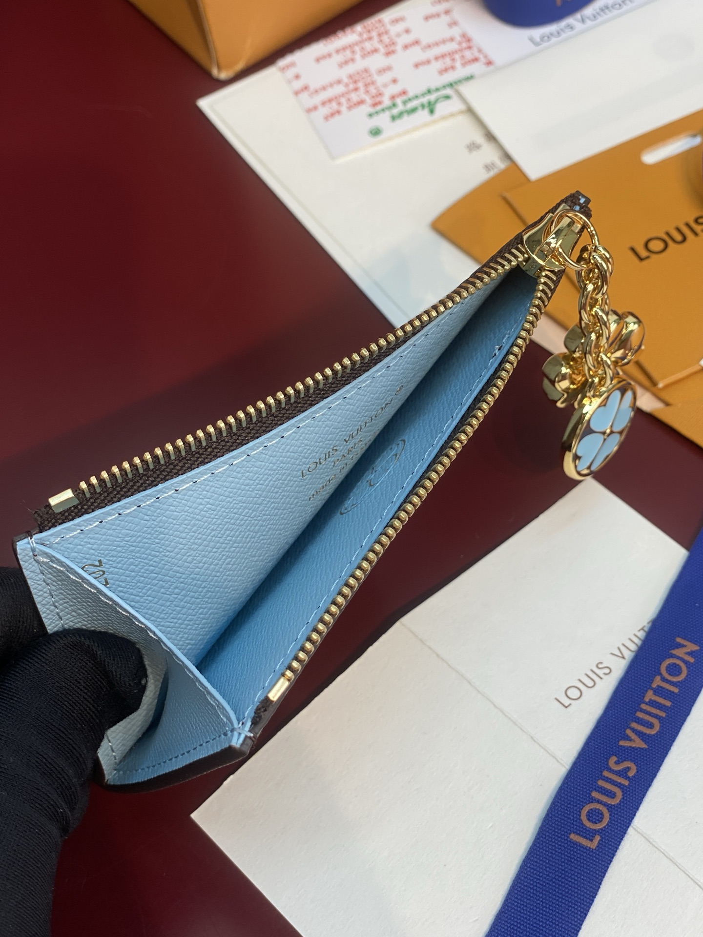 LV A貨 Monogram 零錢包 四葉草掛飾款 女用迷你收納皮夾| 11 LV A貨 Monogram 零錢包 四葉草掛飾款 女用迷你收納皮夾