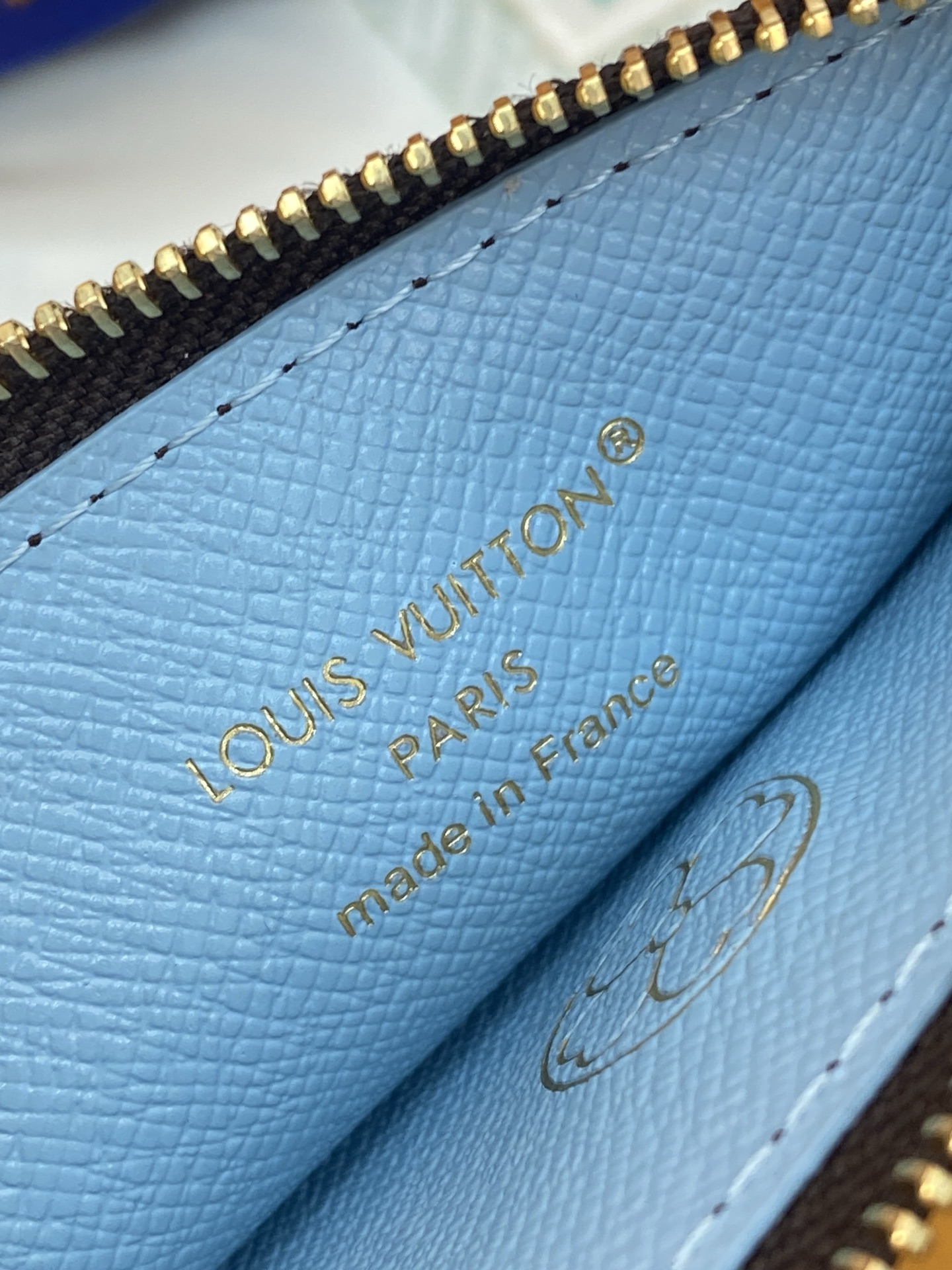 LV A貨 Monogram 零錢包 四葉草掛飾款 女用迷你收納皮夾| 9 LV A貨 Monogram 零錢包 四葉草掛飾款 女用迷你收納皮夾
