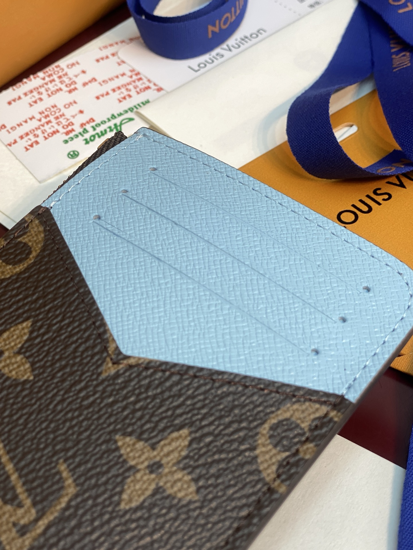 LV A貨 Monogram 零錢包 四葉草掛飾款 女用迷你收納皮夾| 8 LV A貨 Monogram 零錢包 四葉草掛飾款 女用迷你收納皮夾