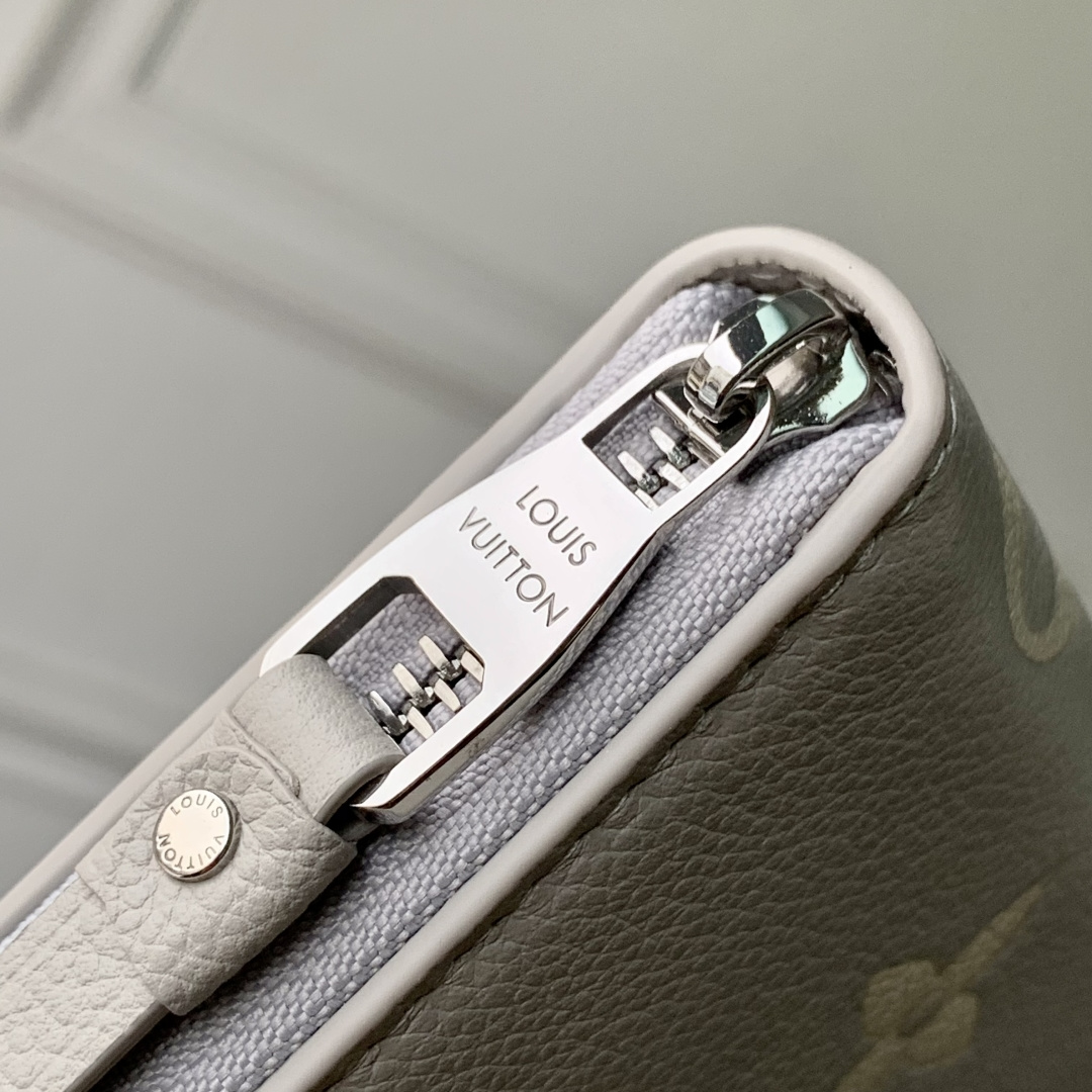 LV 高仿 Monogram 壓紋拉鍊長夾 奶油白大Logo女用皮夾| 10 LV 高仿 Monogram 壓紋拉鍊長夾 奶油白大Logo女用皮夾