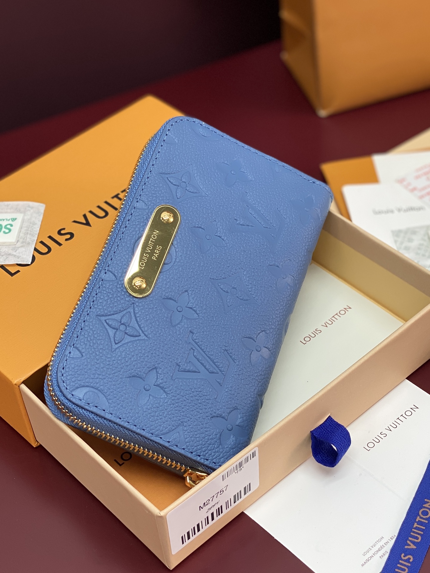 LV 原單 Empreinte 壓紋拉鍊長夾 湖水藍女士精品皮夾| 11 LV 原單 Empreinte 壓紋拉鍊長夾 湖水藍女士精品皮夾
