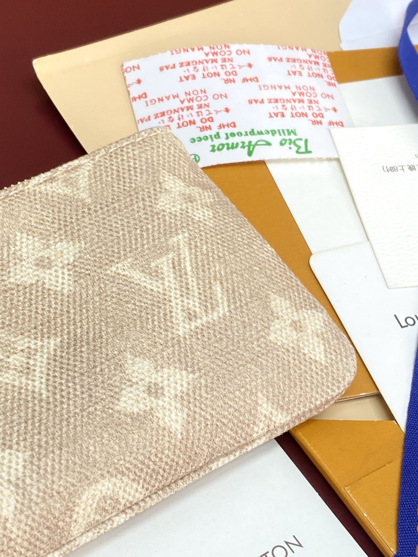 LV A貨 Monogram 帆布零錢包 米白配色掛飾收納小包| 14 LV A貨 Monogram 帆布零錢包 米白配色掛飾收納小包
