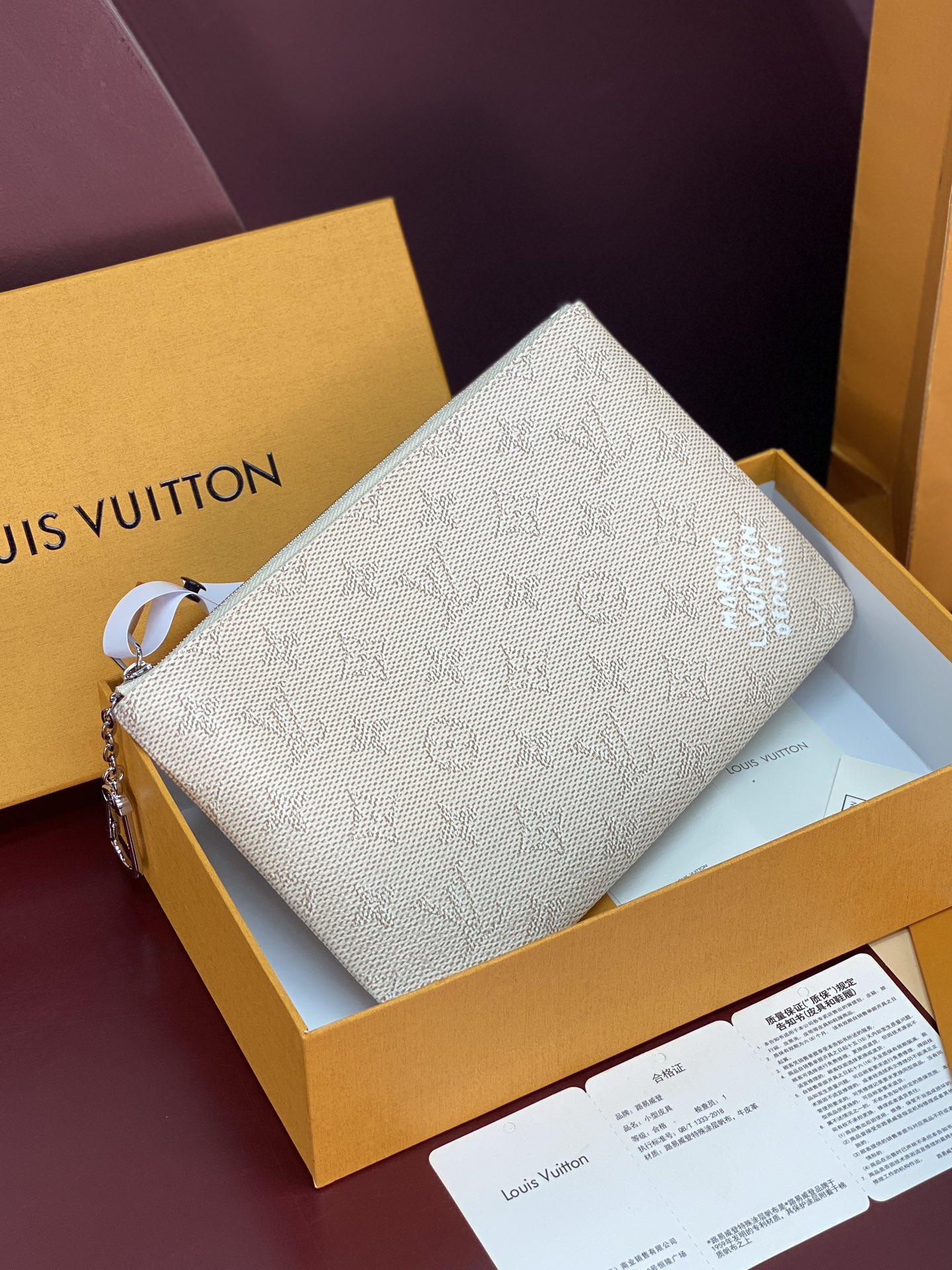 LV 原單 Monogram 米白色拉鍊零錢包 女款精品收納包| 13 LV 原單 Monogram 米白色拉鍊零錢包 女款精品收納包