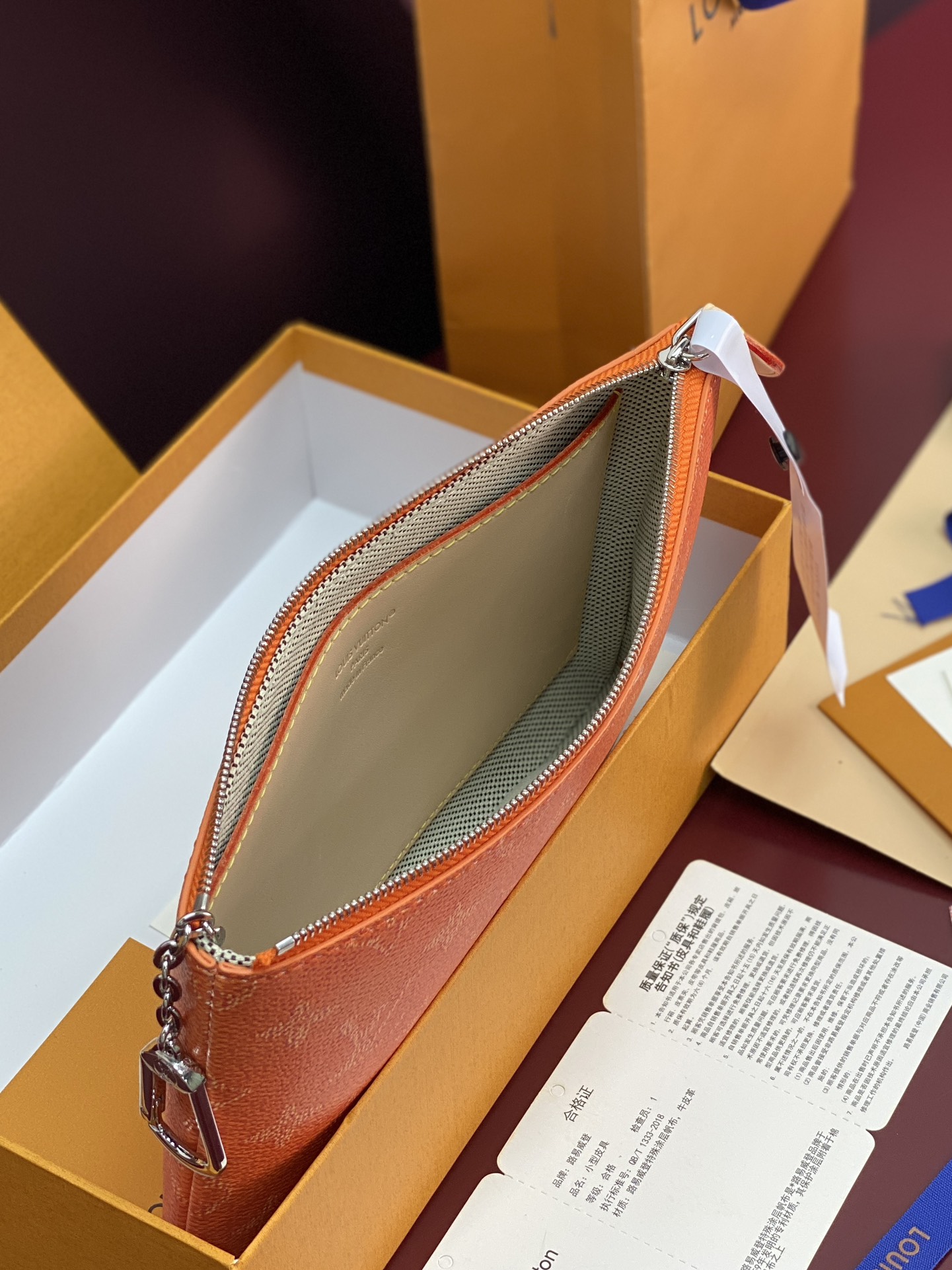 LV 原單 Monogram 橘色拉鍊零錢包 女款收納包 輕奢時尚款| 11 LV 原單 Monogram 橘色拉鍊零錢包 女款收納包 輕奢時尚款