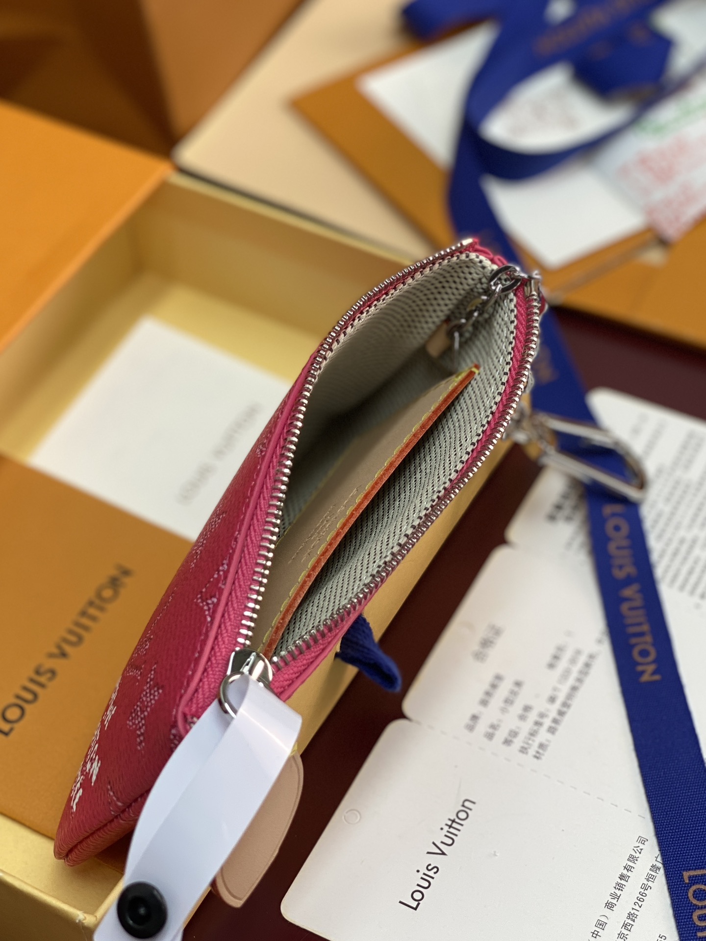 LV 高仿 Monogram 桃紅色迷你零錢包 女款時尚收納包| 11 LV 高仿 Monogram 桃紅色迷你零錢包 女款時尚收納包