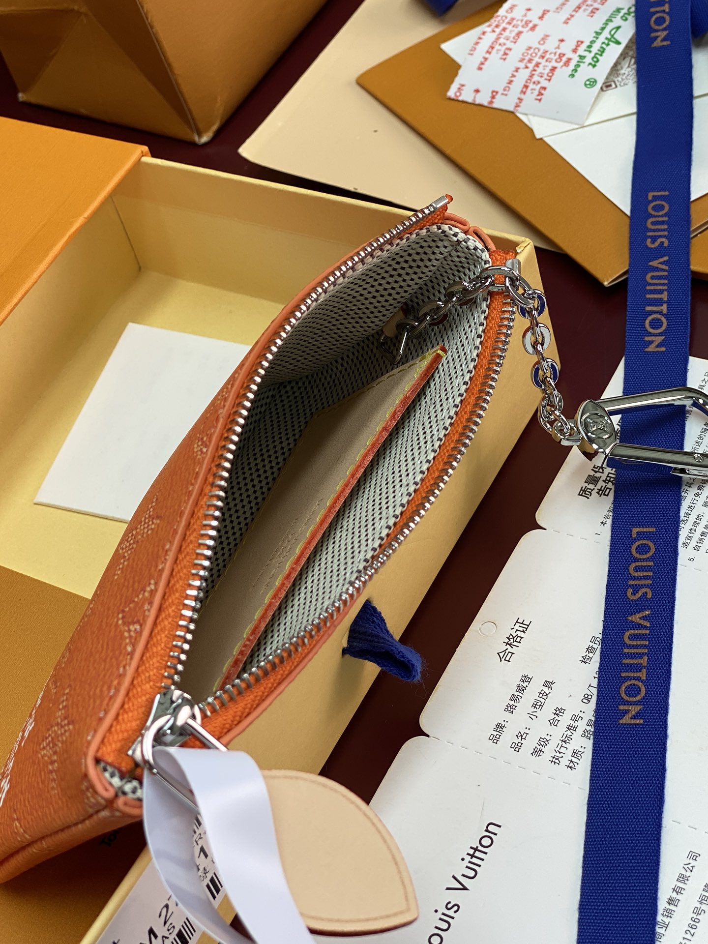 LV 高仿 Monogram 橘粉色迷你零錢包 女款掛飾卡包 輕奢收納款| 12 LV 高仿 Monogram 橘粉色迷你零錢包 女款掛飾卡包 輕奢收納款