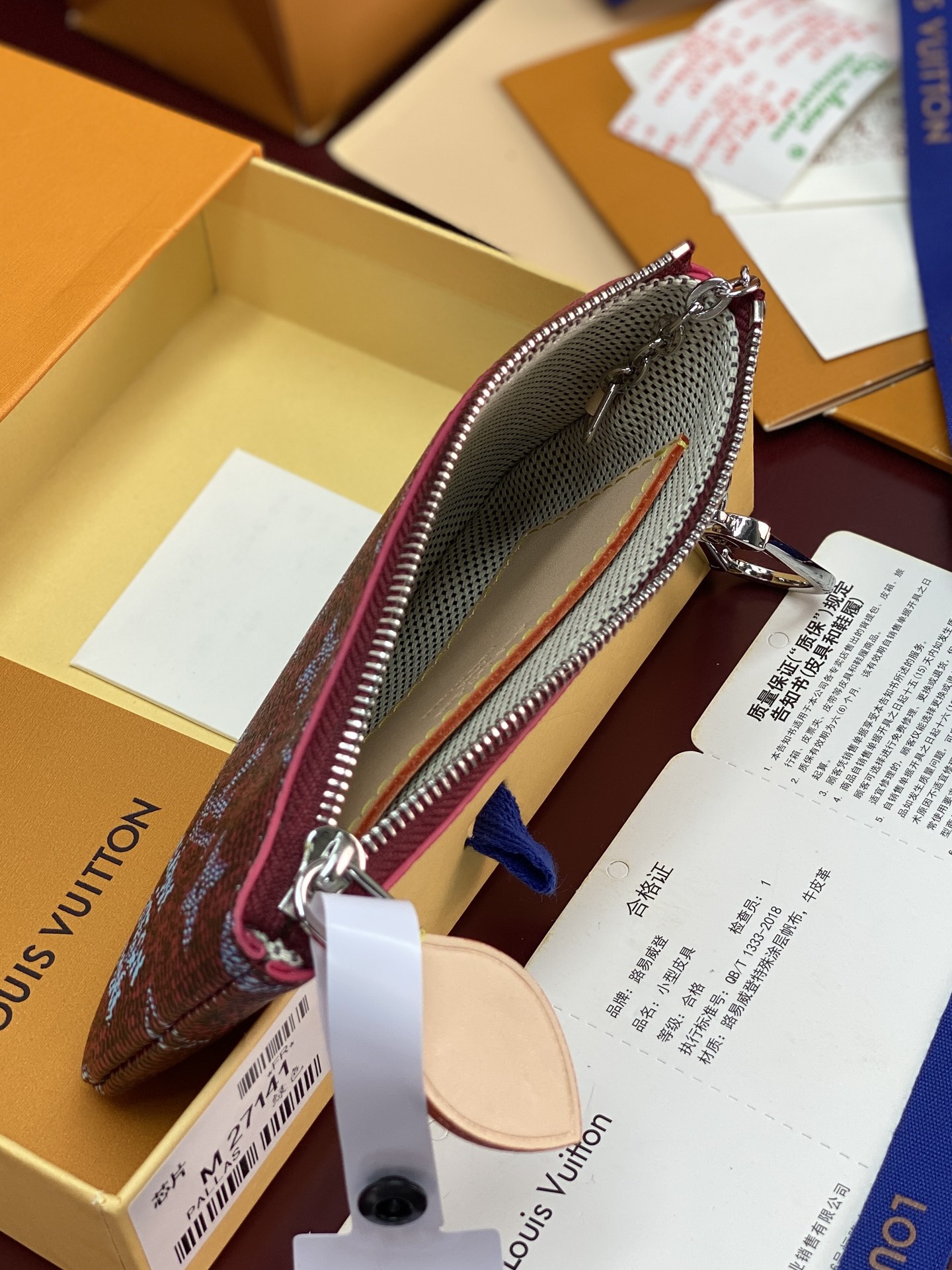 LV 一比一 Monogram 酒紅藍字迷你零錢包 女款精品收納包| 11 LV 一比一 Monogram 酒紅藍字迷你零錢包 女款精品收納包