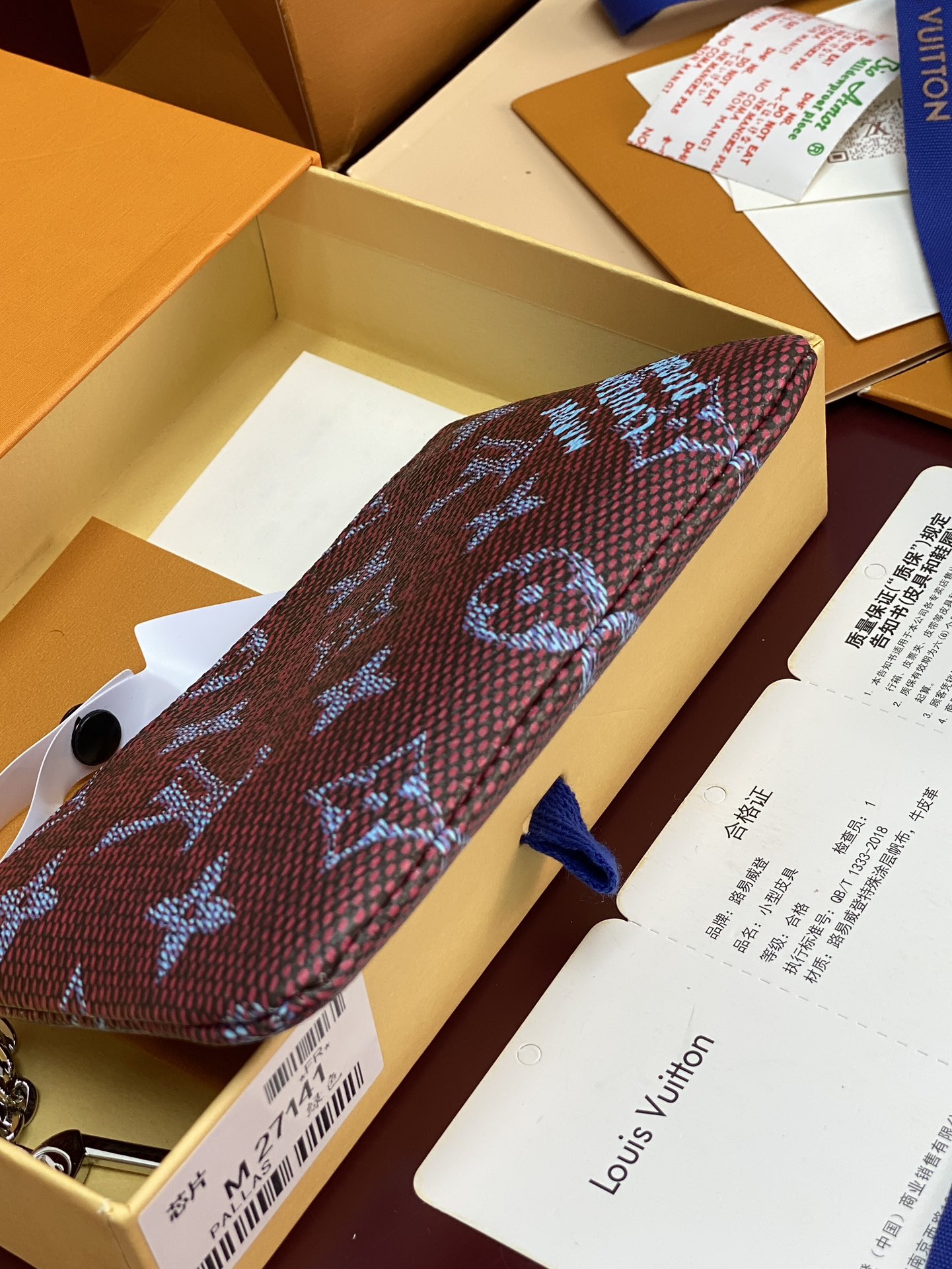 LV 一比一 Monogram 酒紅藍字迷你零錢包 女款精品收納包| 8 LV 一比一 Monogram 酒紅藍字迷你零錢包 女款精品收納包